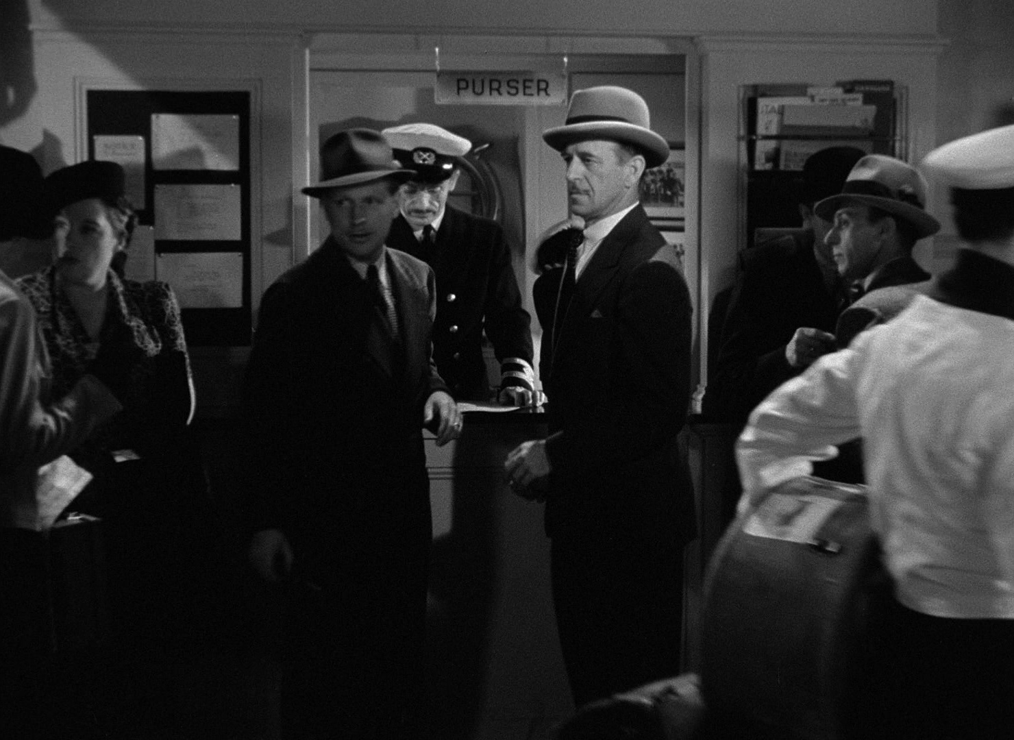 Foreign Correspondent (1940), wide, 1.37:1 — film still