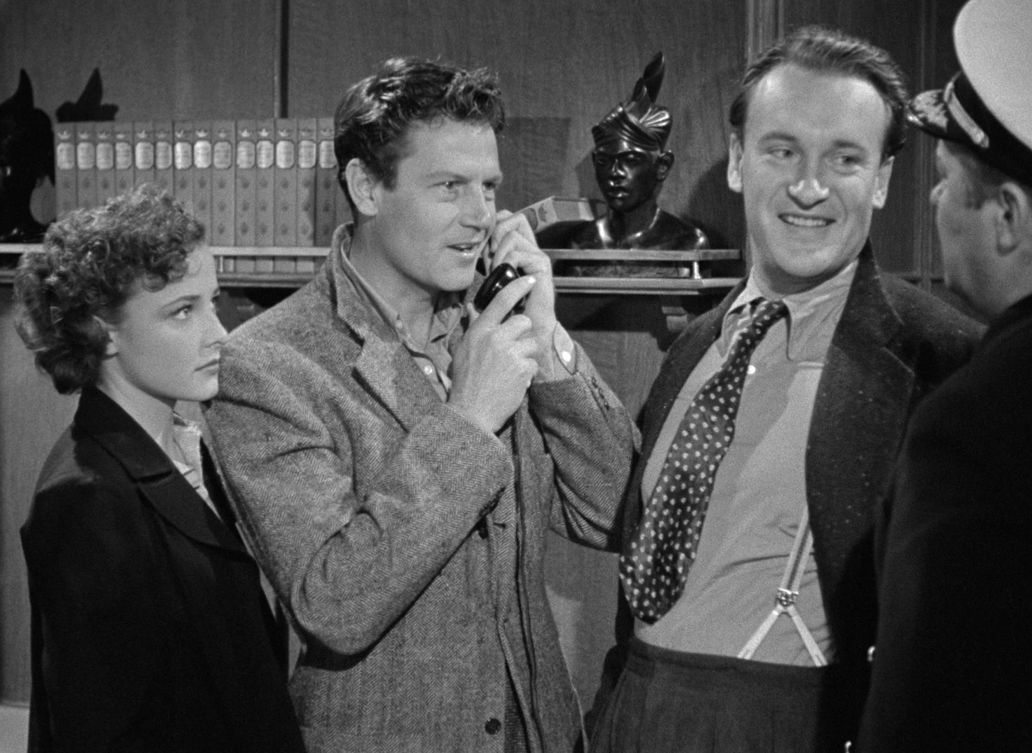 Foreign Correspondent (1940), wide, 1.37:1 — film still