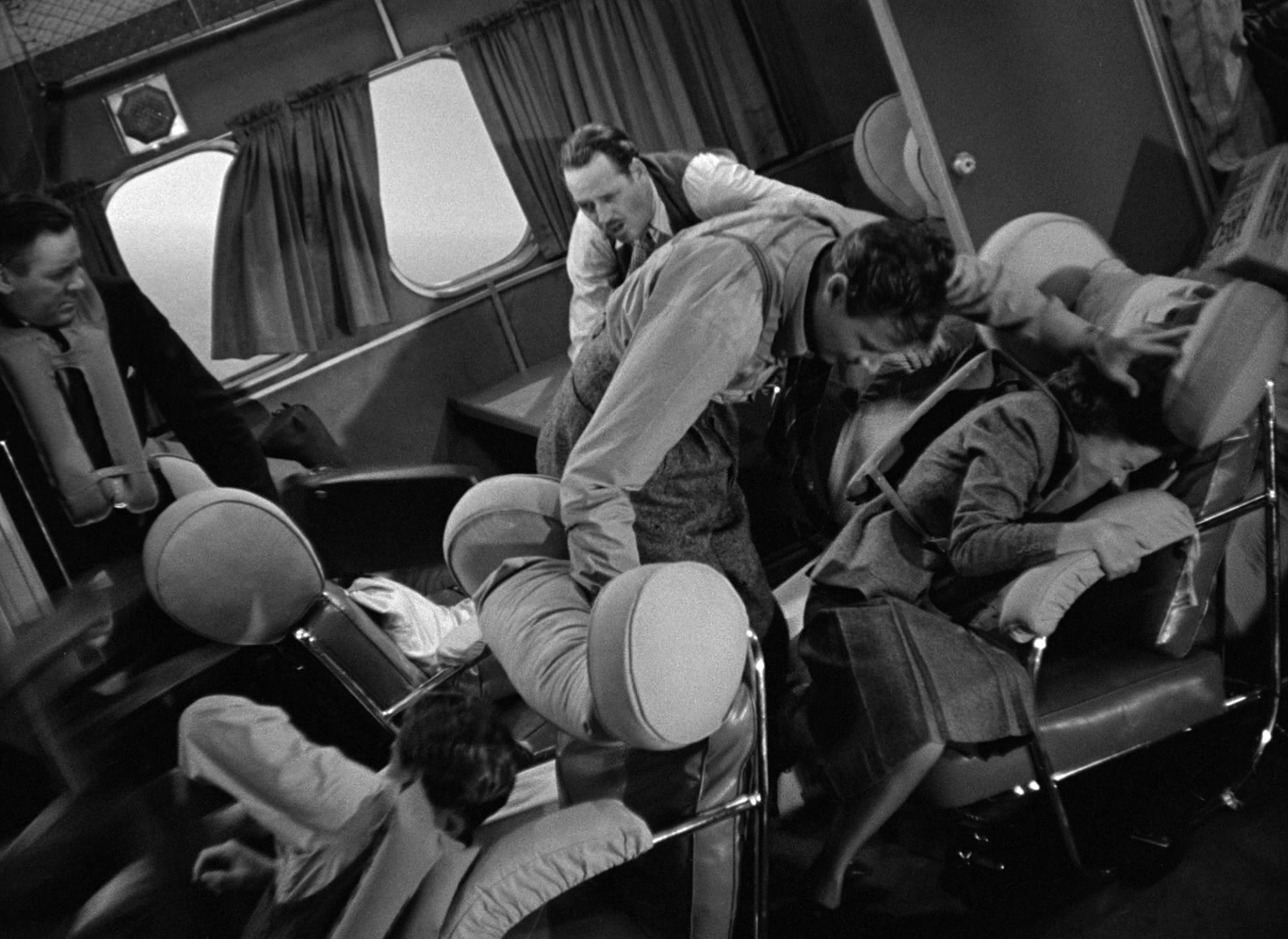 Foreign Correspondent (1940), wide, 1.37:1 — film still