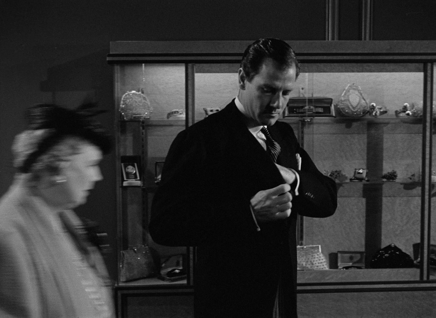 Foreign Correspondent (1940), unknown, 1.37:1 — film still