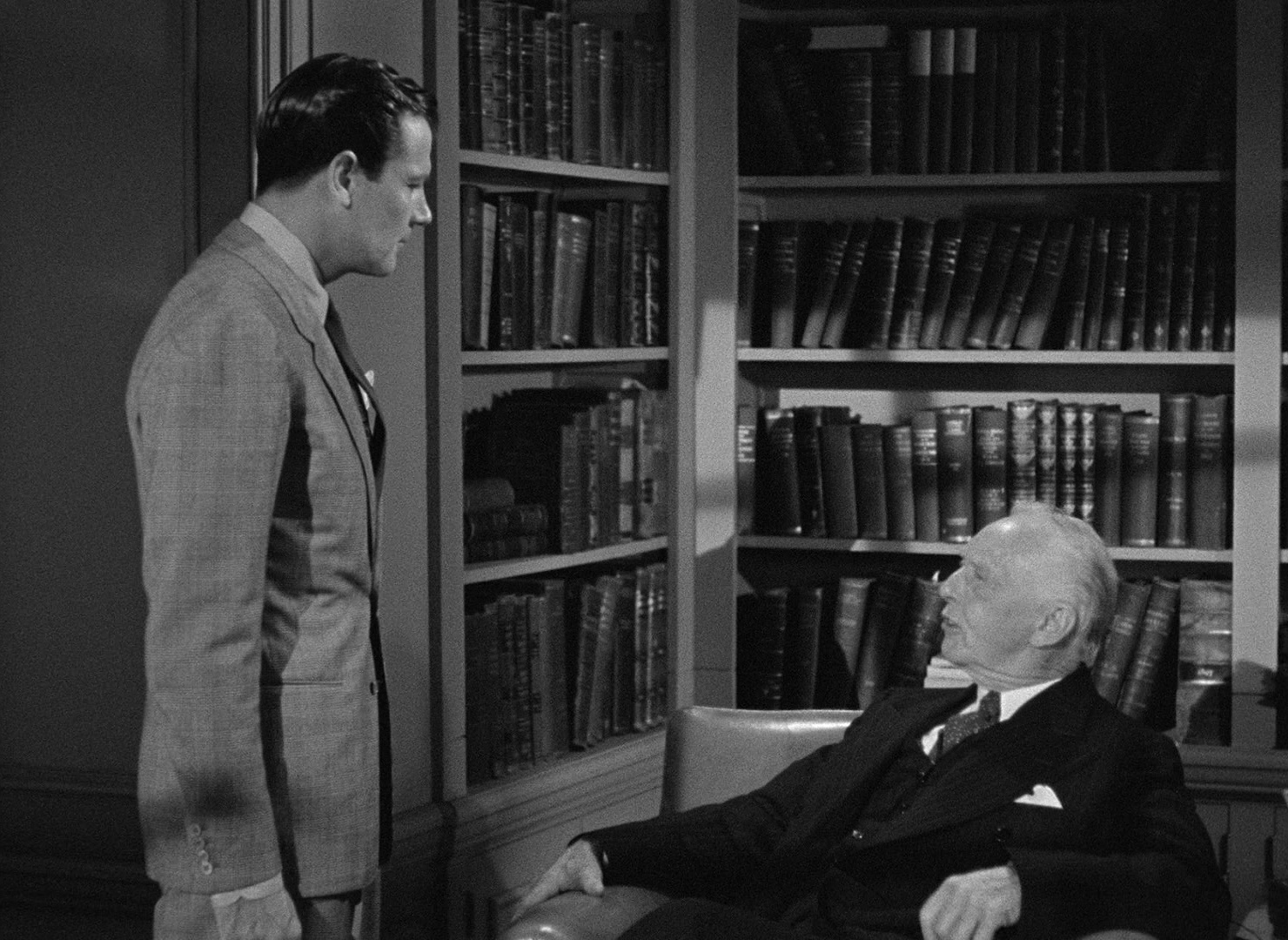 Foreign Correspondent (1940), wide, 1.37:1 — film still