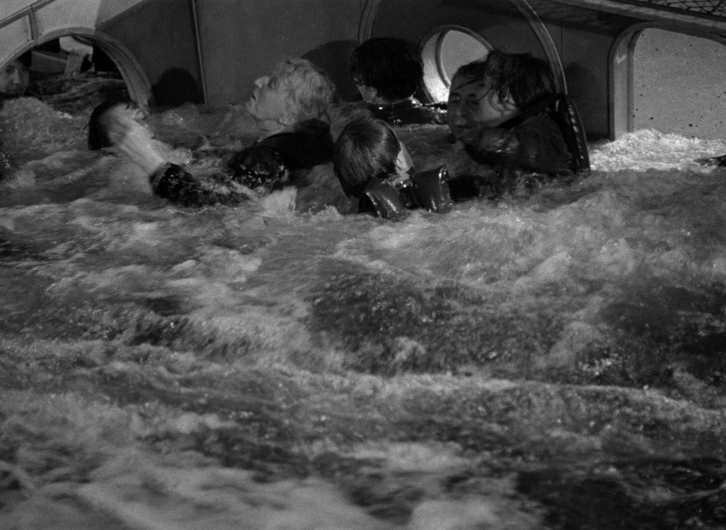 Foreign Correspondent (1940), unknown, 1.37:1 — film still
