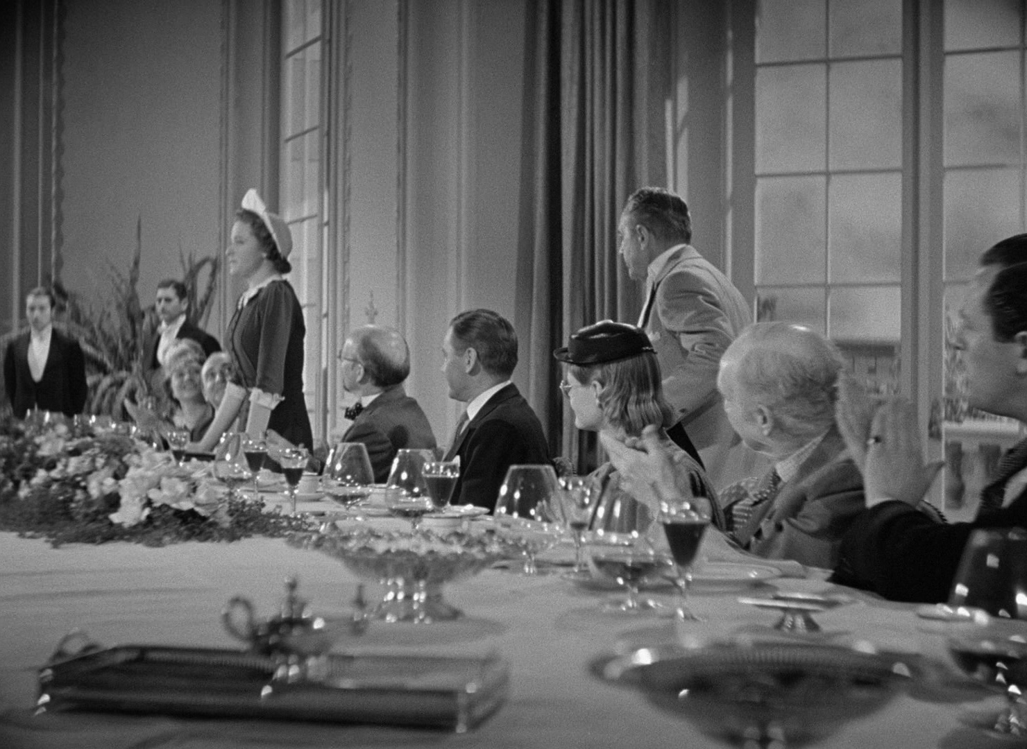 Foreign Correspondent (1940), wide, 1.37:1 — film still
