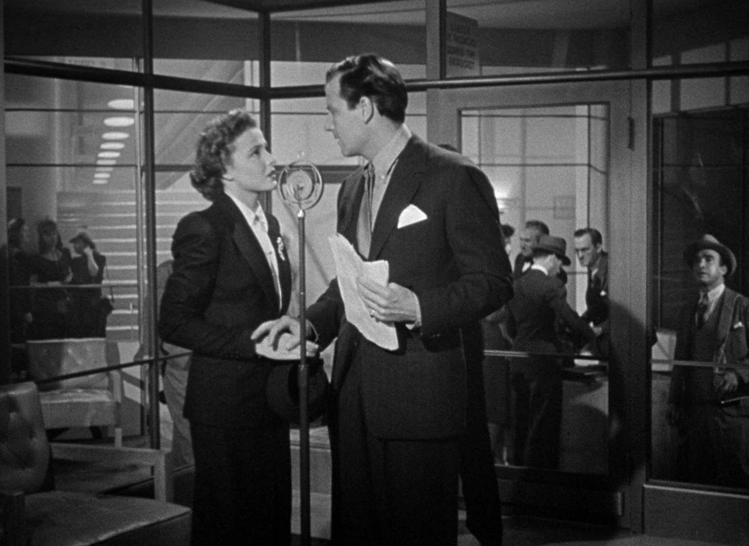 Foreign Correspondent (1940), wide, 1.37:1 — film still