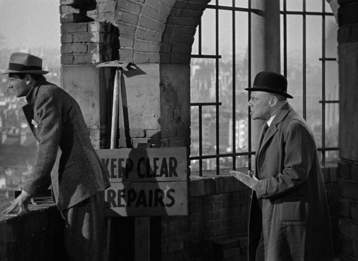 Foreign Correspondent (1940), wide, 1.37:1 — film still