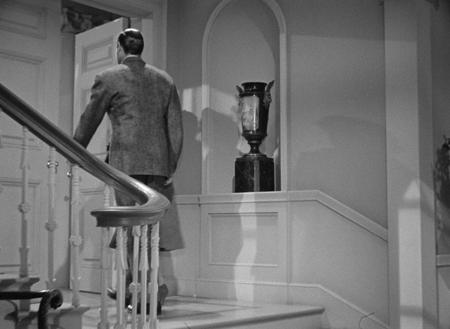 Foreign Correspondent (1940), wide, 1.37:1 — film still