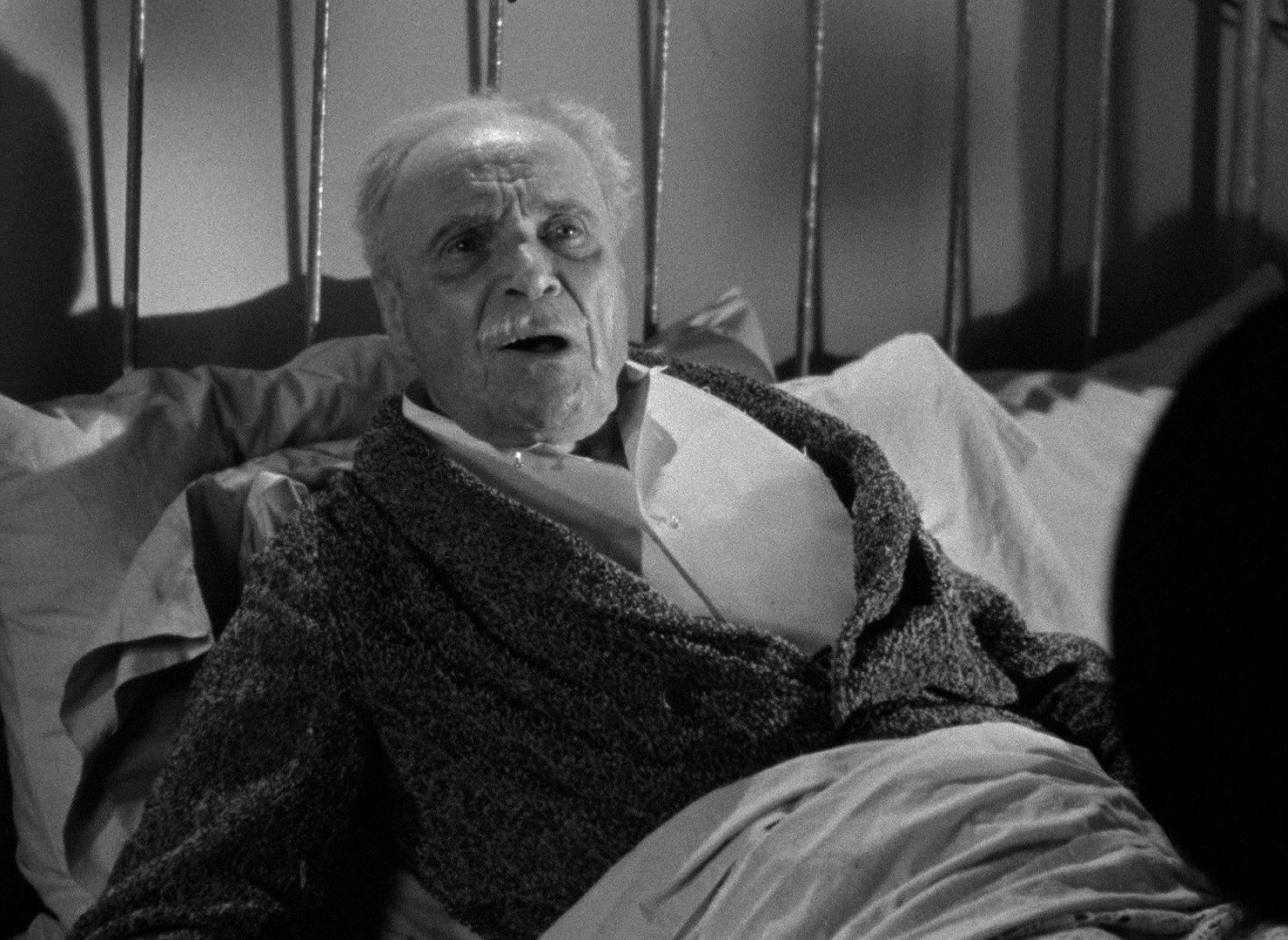 Foreign Correspondent (1940), medium, 1.37:1 — film still