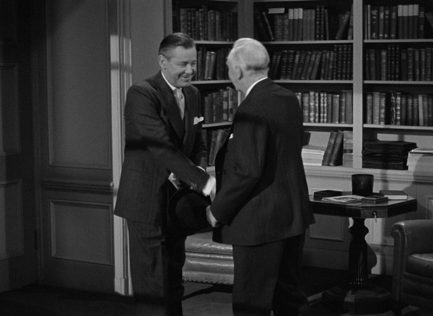 Foreign Correspondent (1940), wide, 1.37:1 — film still