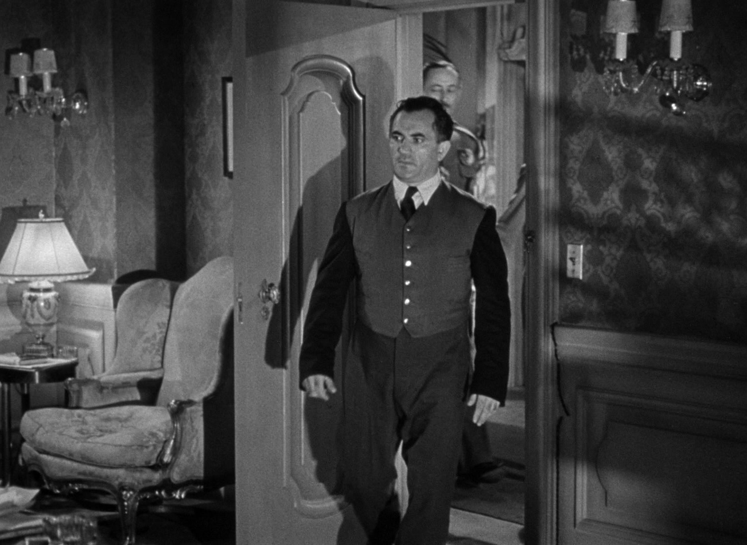 Foreign Correspondent (1940), wide, 1.37:1 — film still