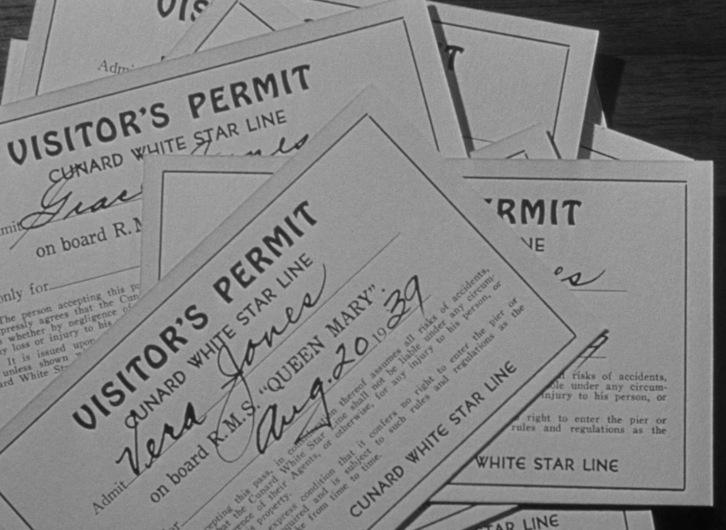 Foreign Correspondent (1940), wide, 1.37:1 — film still
