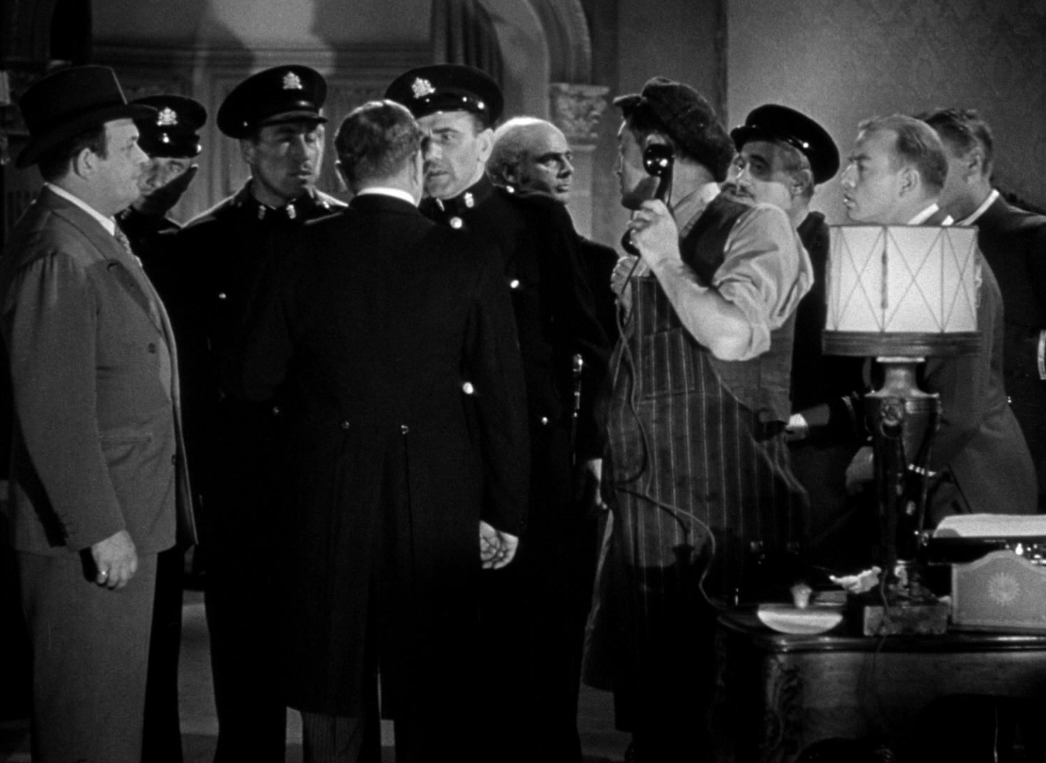 Foreign Correspondent (1940), medium, 1.37:1 — film still