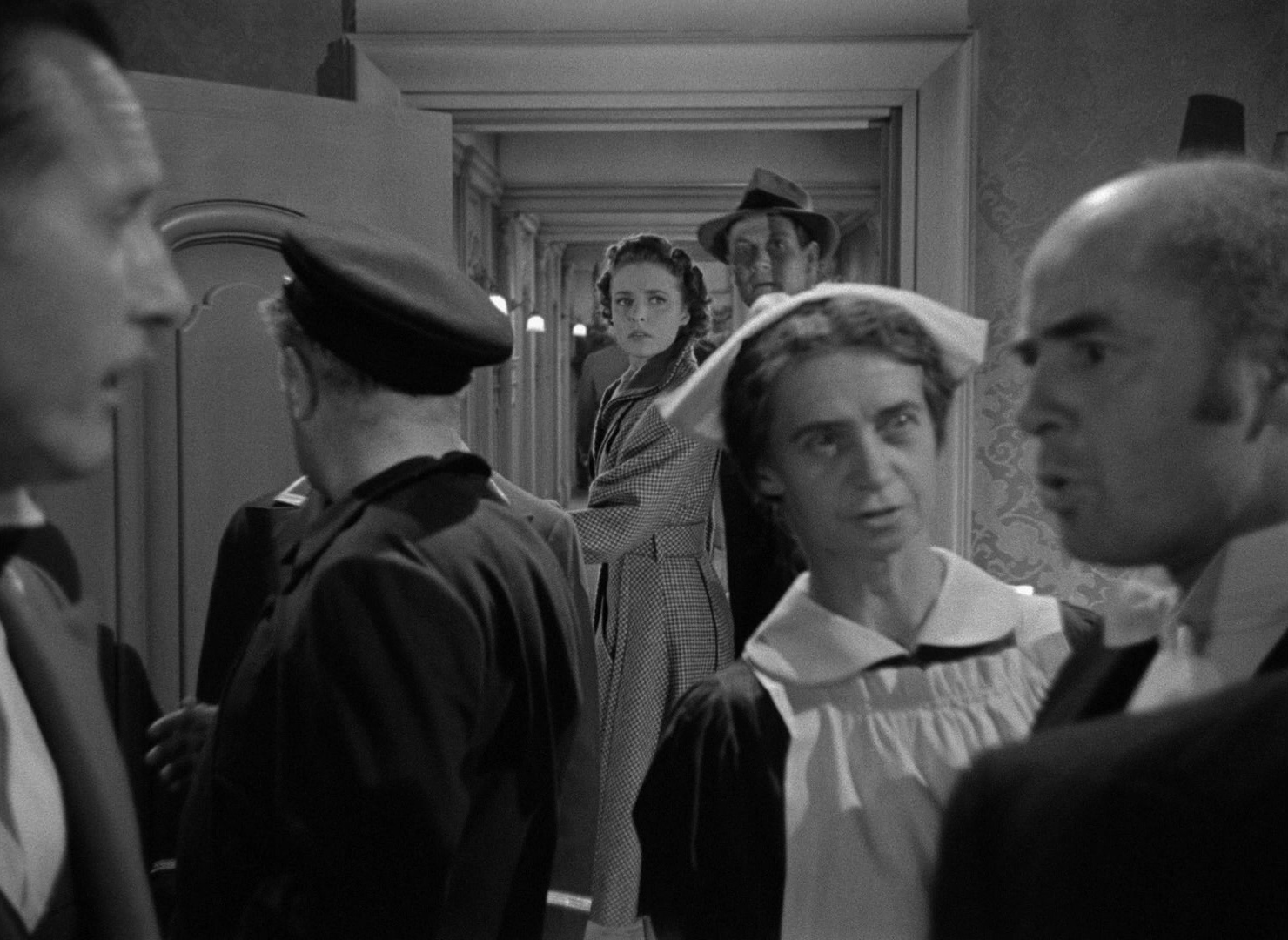Foreign Correspondent (1940), wide, 1.37:1 — film still