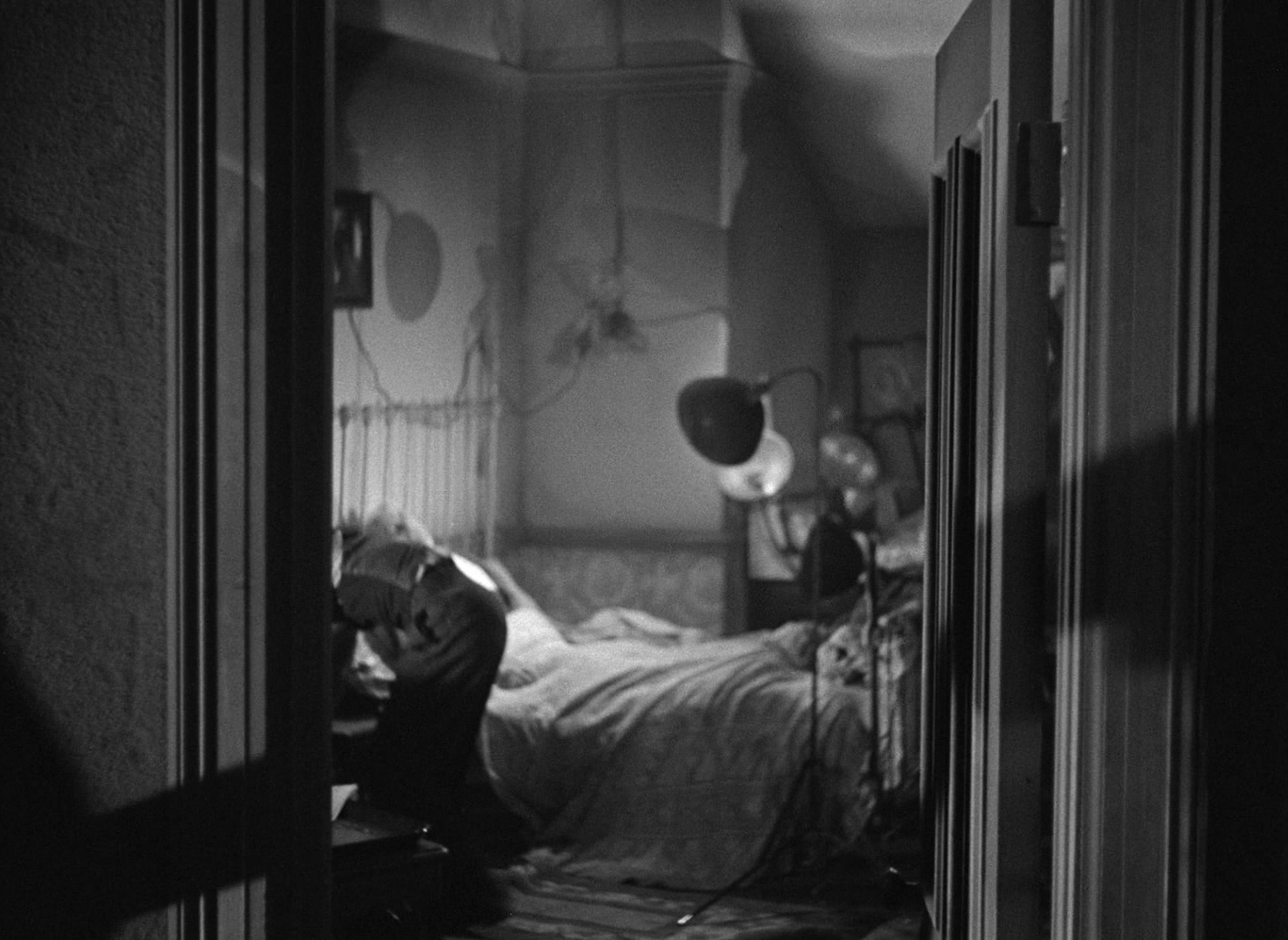 Foreign Correspondent (1940), wide, 1.37:1 — film still