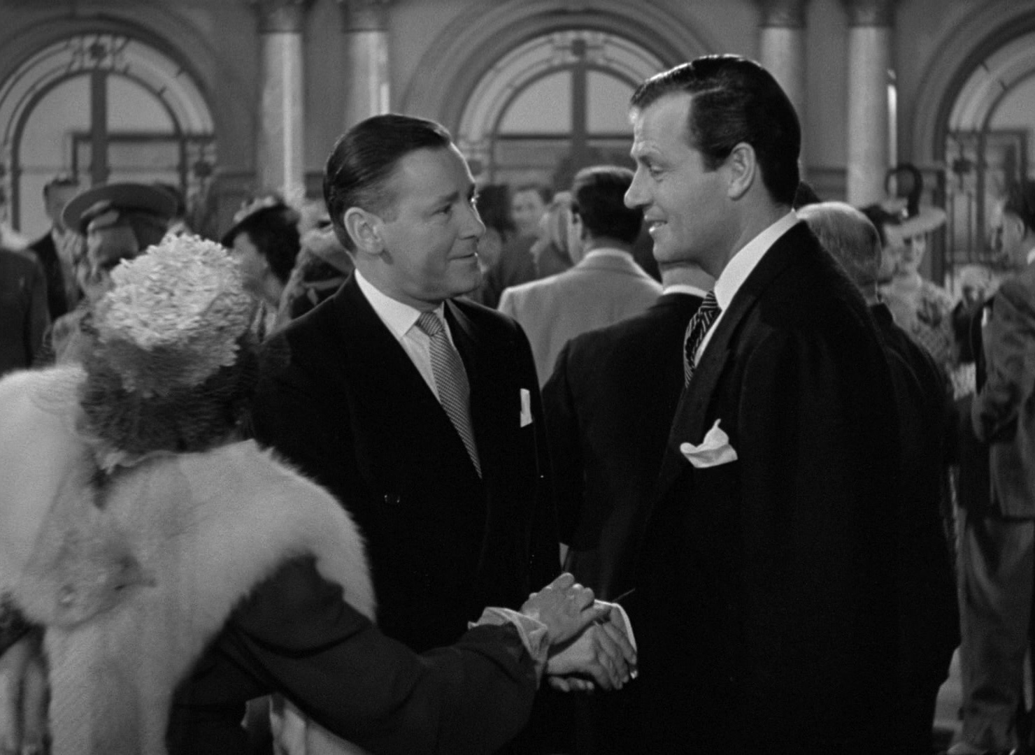 Foreign Correspondent (1940), wide, 1.37:1 — film still