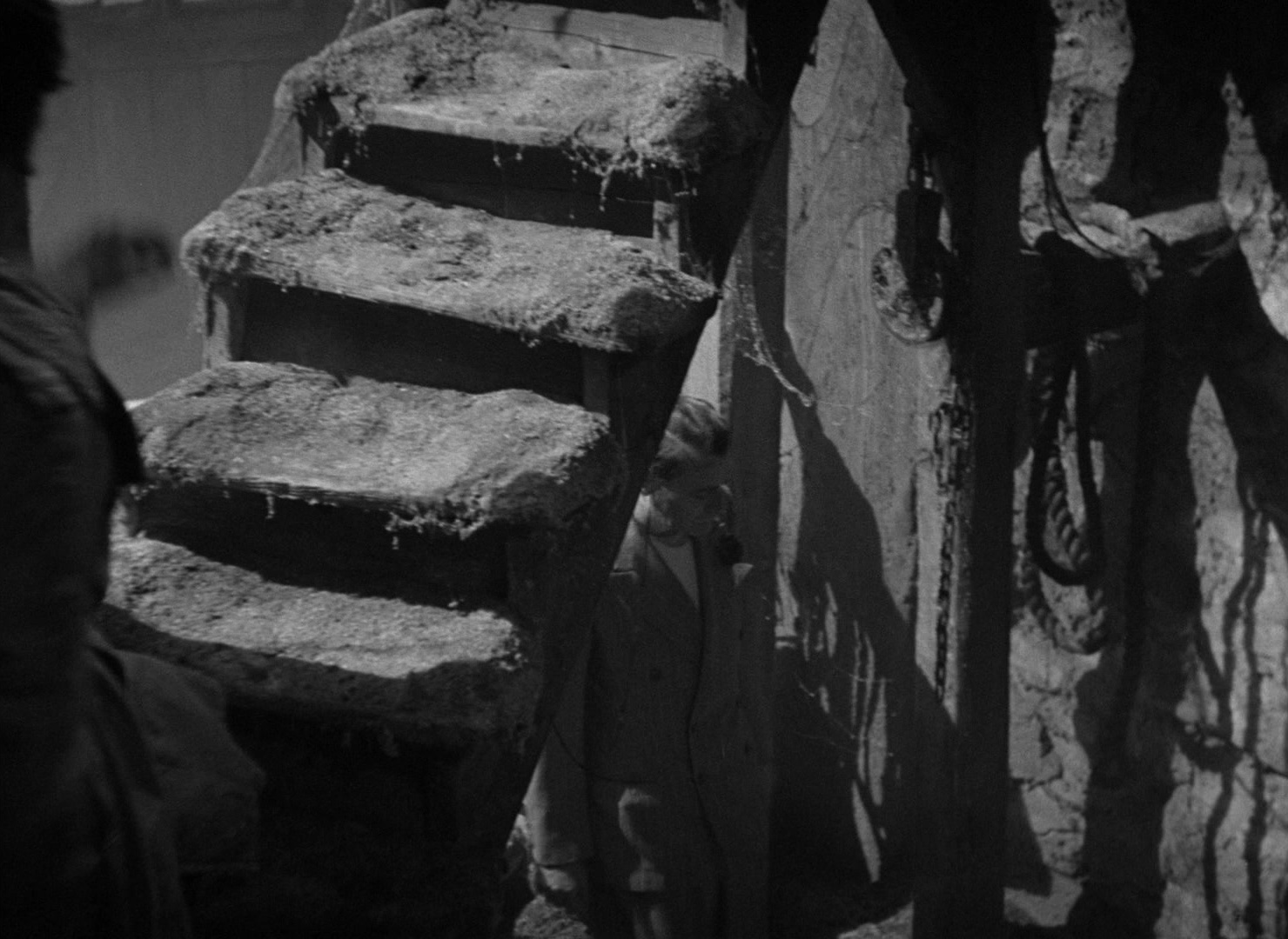 Foreign Correspondent (1940), wide, 1.37:1 — film still