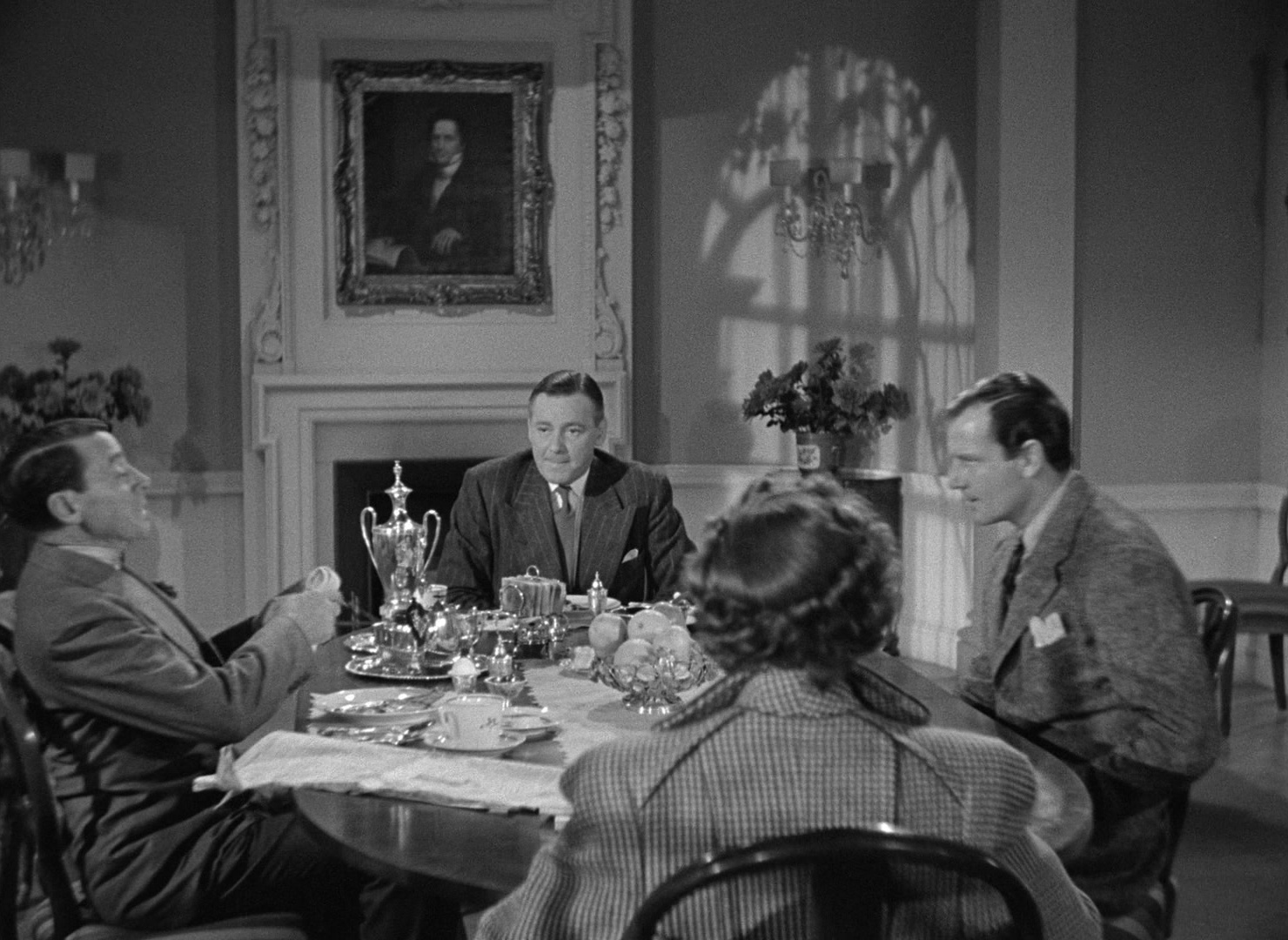 Foreign Correspondent (1940), wide, 1.37:1 — film still