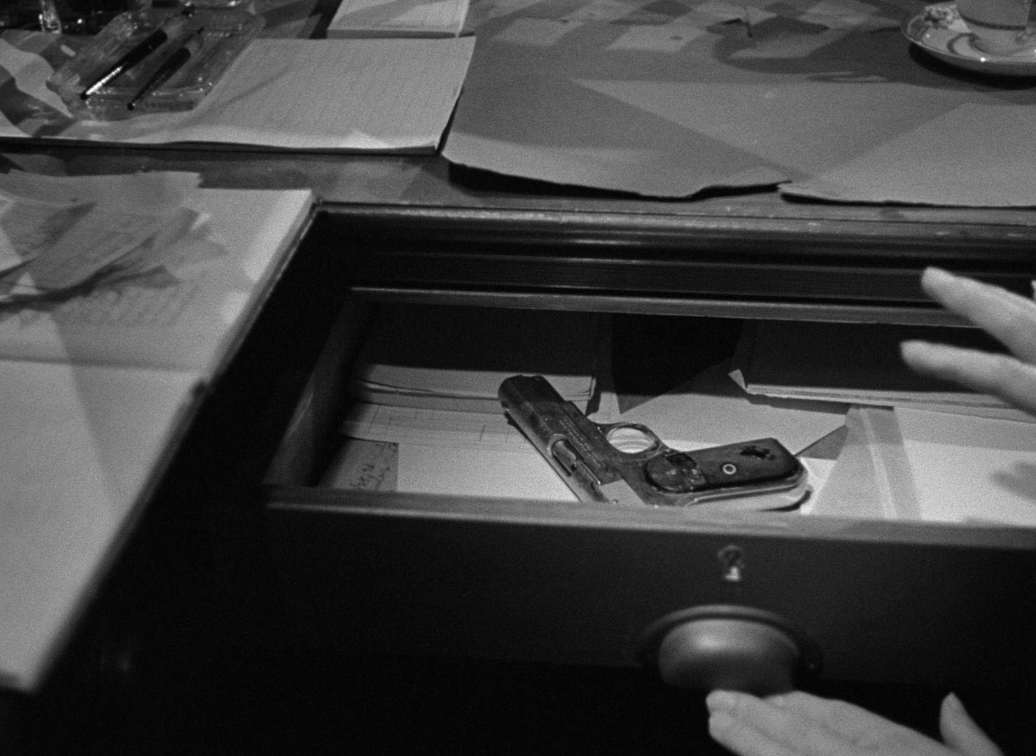Foreign Correspondent (1940), unknown, 1.37:1 — film still