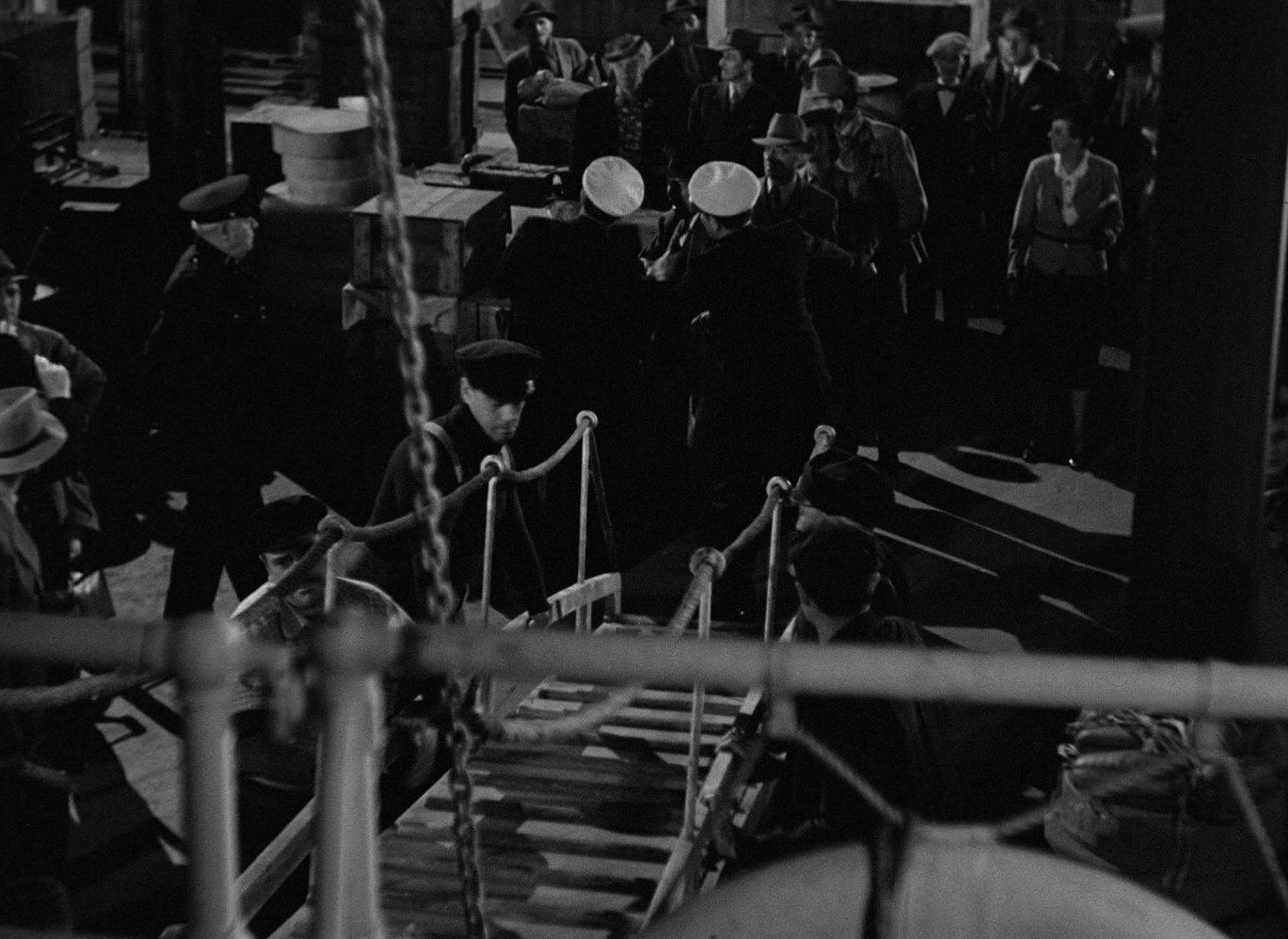 Foreign Correspondent (1940), wide, 1.37:1 — film still