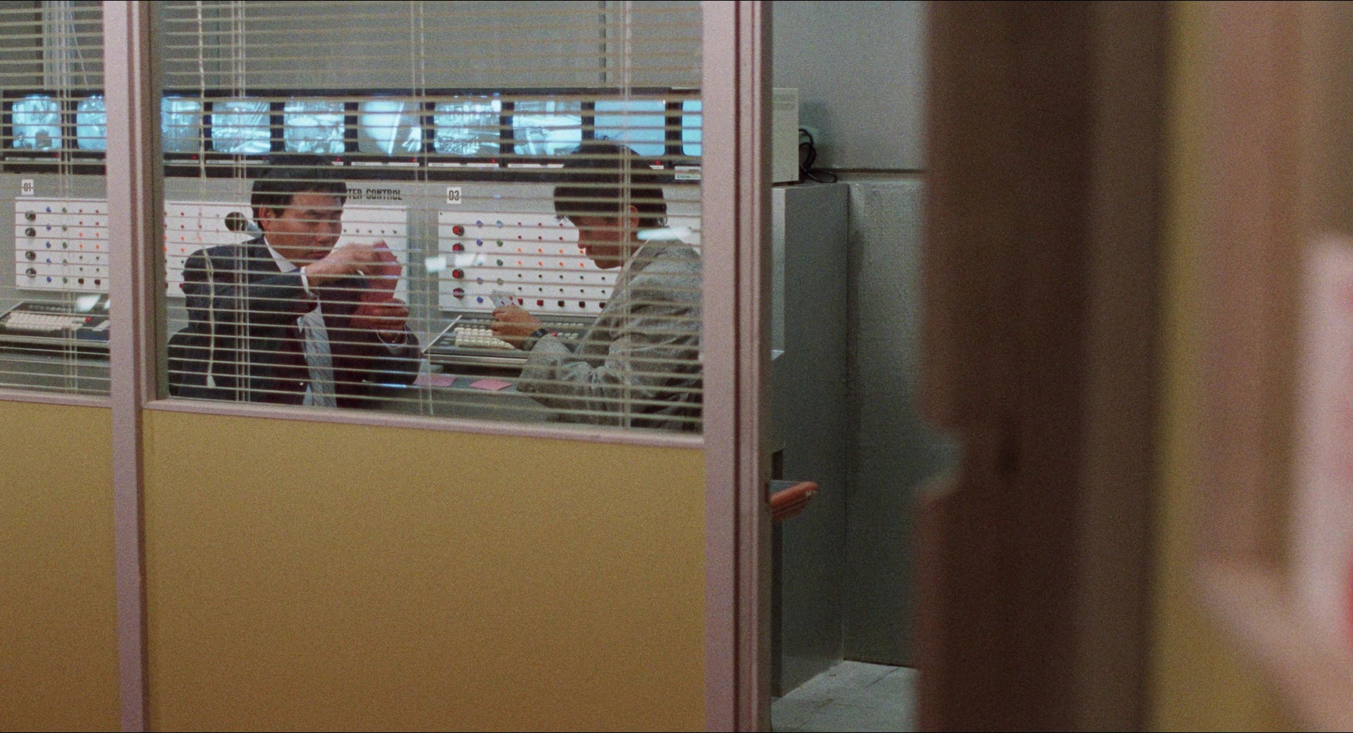 Fei lung mang jeung (1988), wide, 1.85:1 — film still