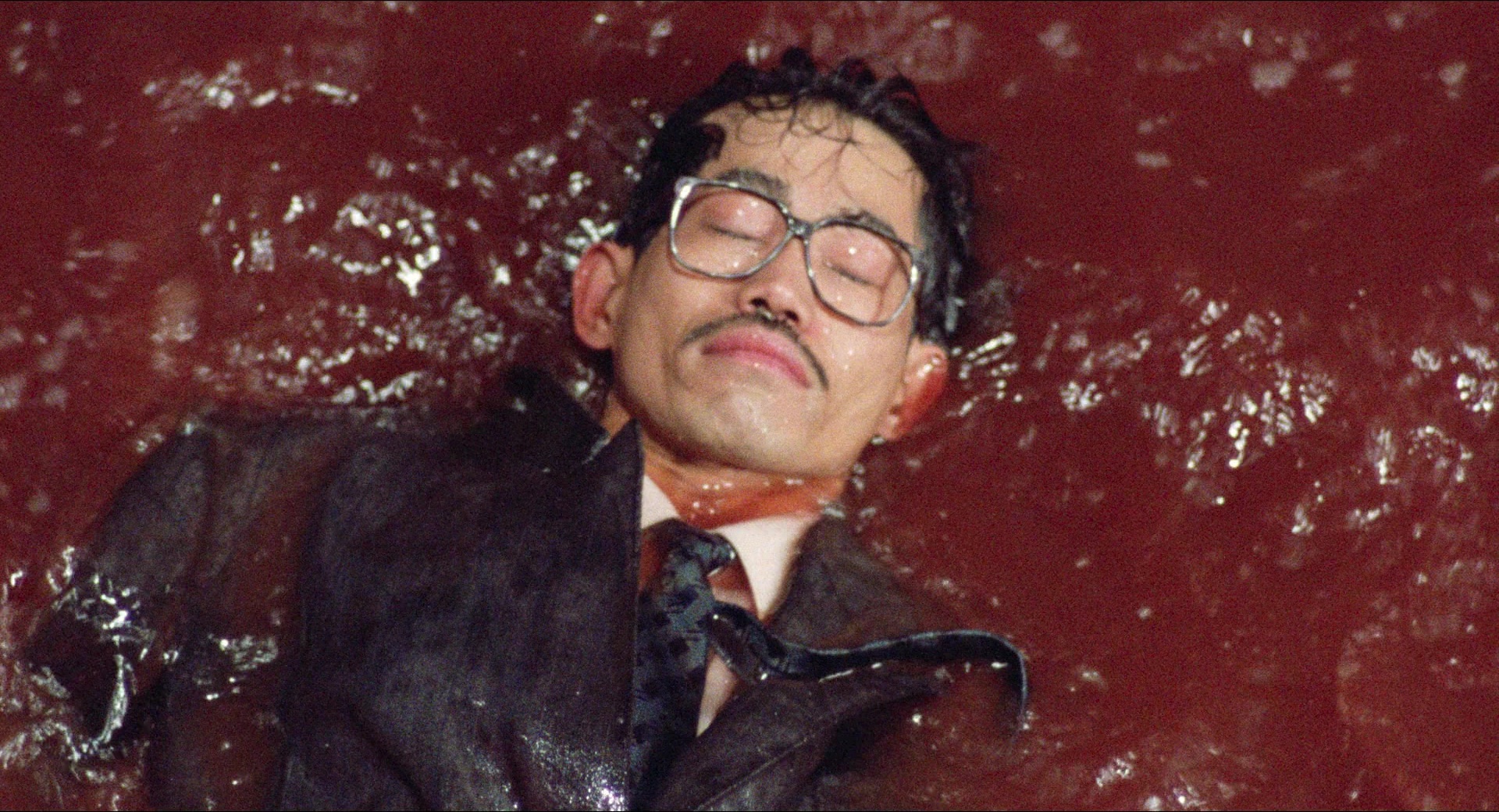 Fei lung mang jeung (1988), wide, 1.85:1 — film still