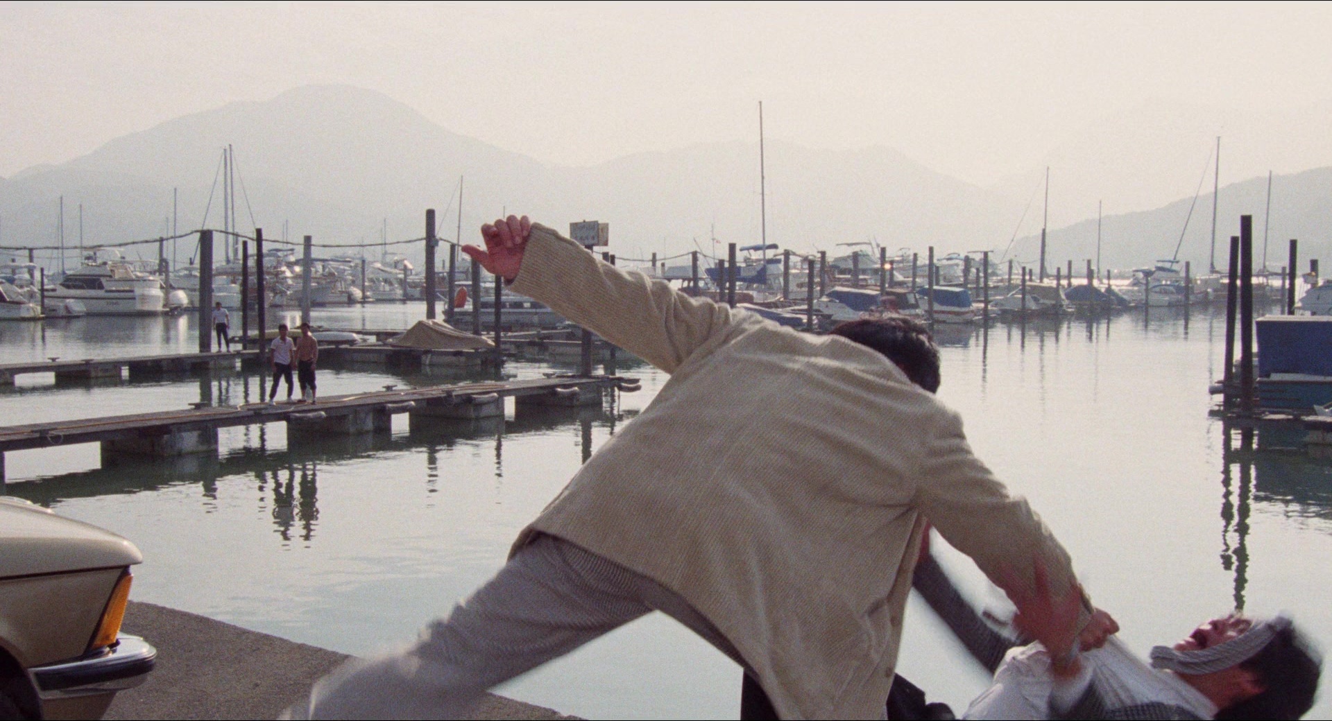 Fei lung mang jeung (1988), wide, 1.85:1 — film still