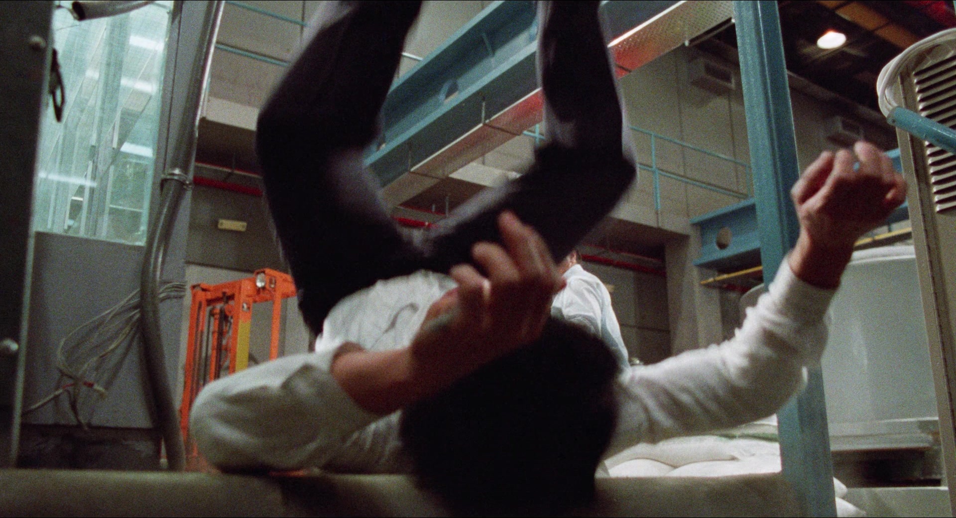Fei lung mang jeung (1988), wide, 1.85:1 — film still