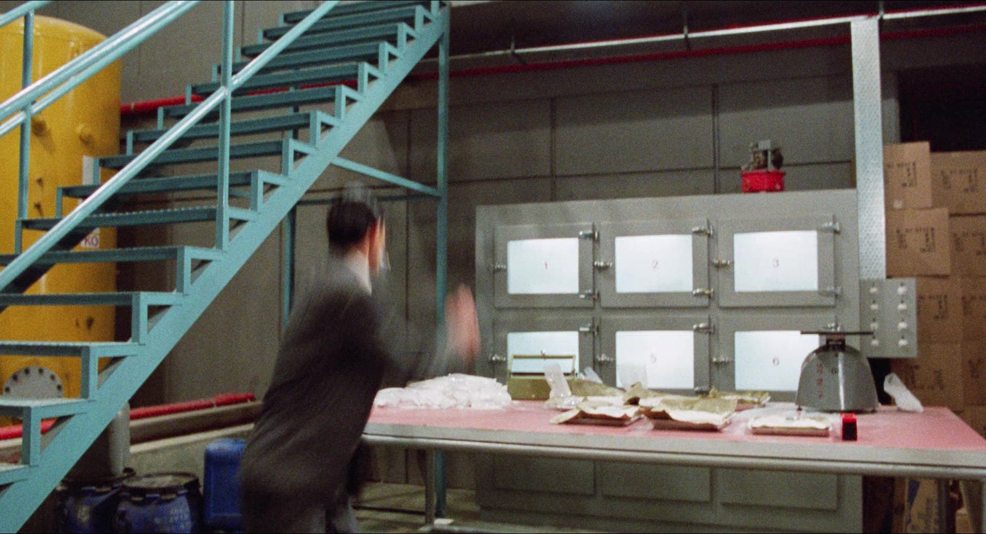 Fei lung mang jeung (1988), wide, 1.85:1 — film still