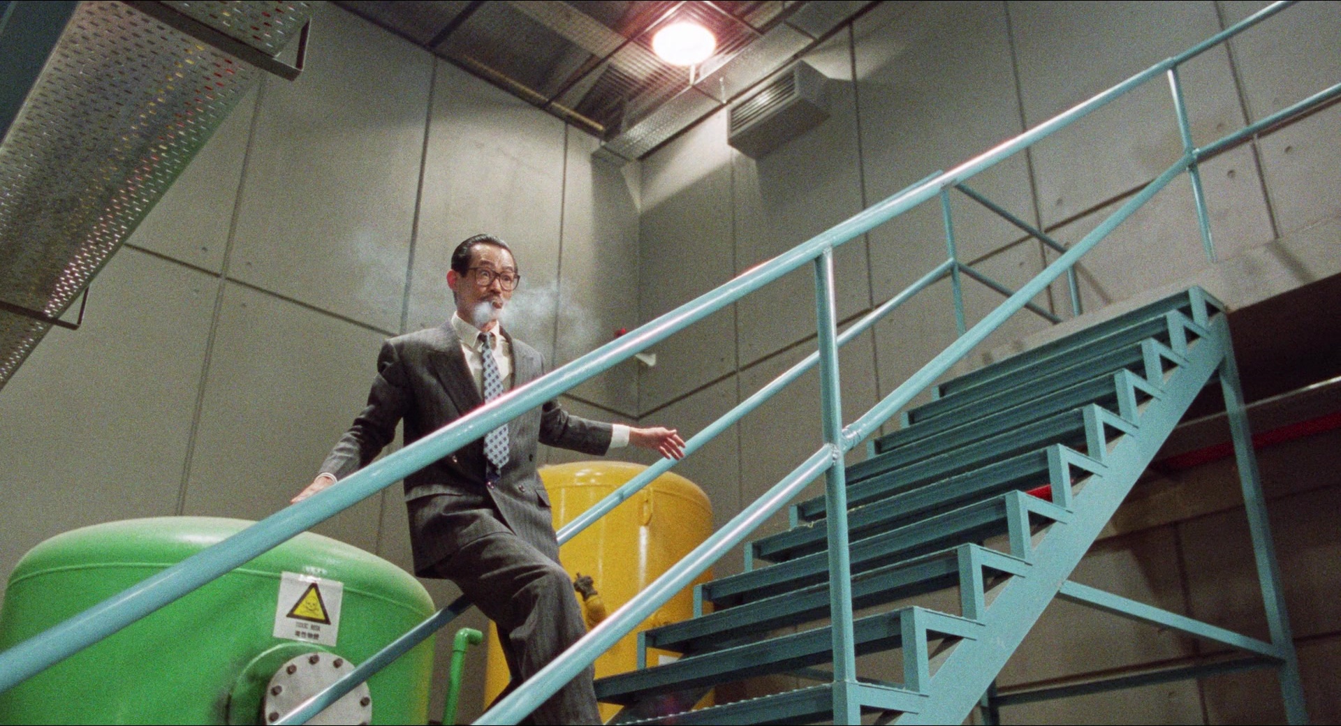 Fei lung mang jeung (1988), unknown, 1.85:1 — film still