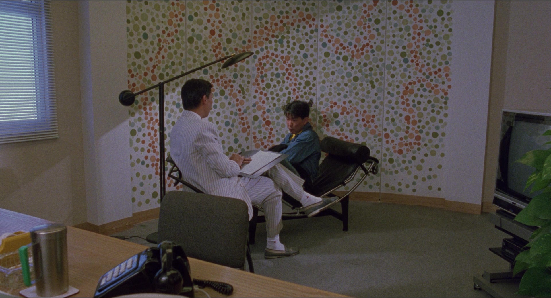 Fei lung mang jeung (1988), wide, 1.85:1 — film still