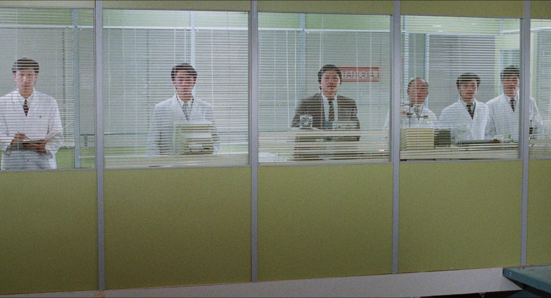Fei lung mang jeung (1988), wide, 1.85:1 — film still