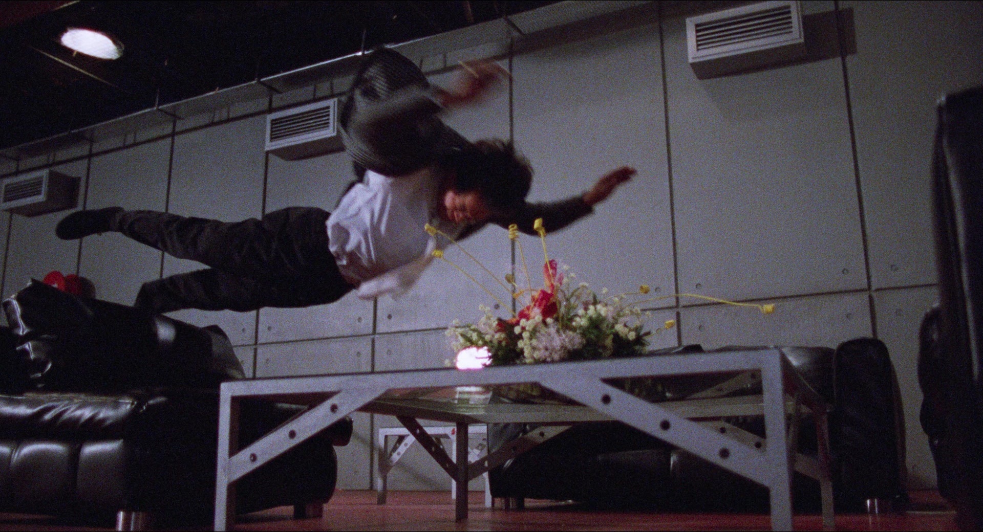 Fei lung mang jeung (1988), wide, 1.85:1 — film still