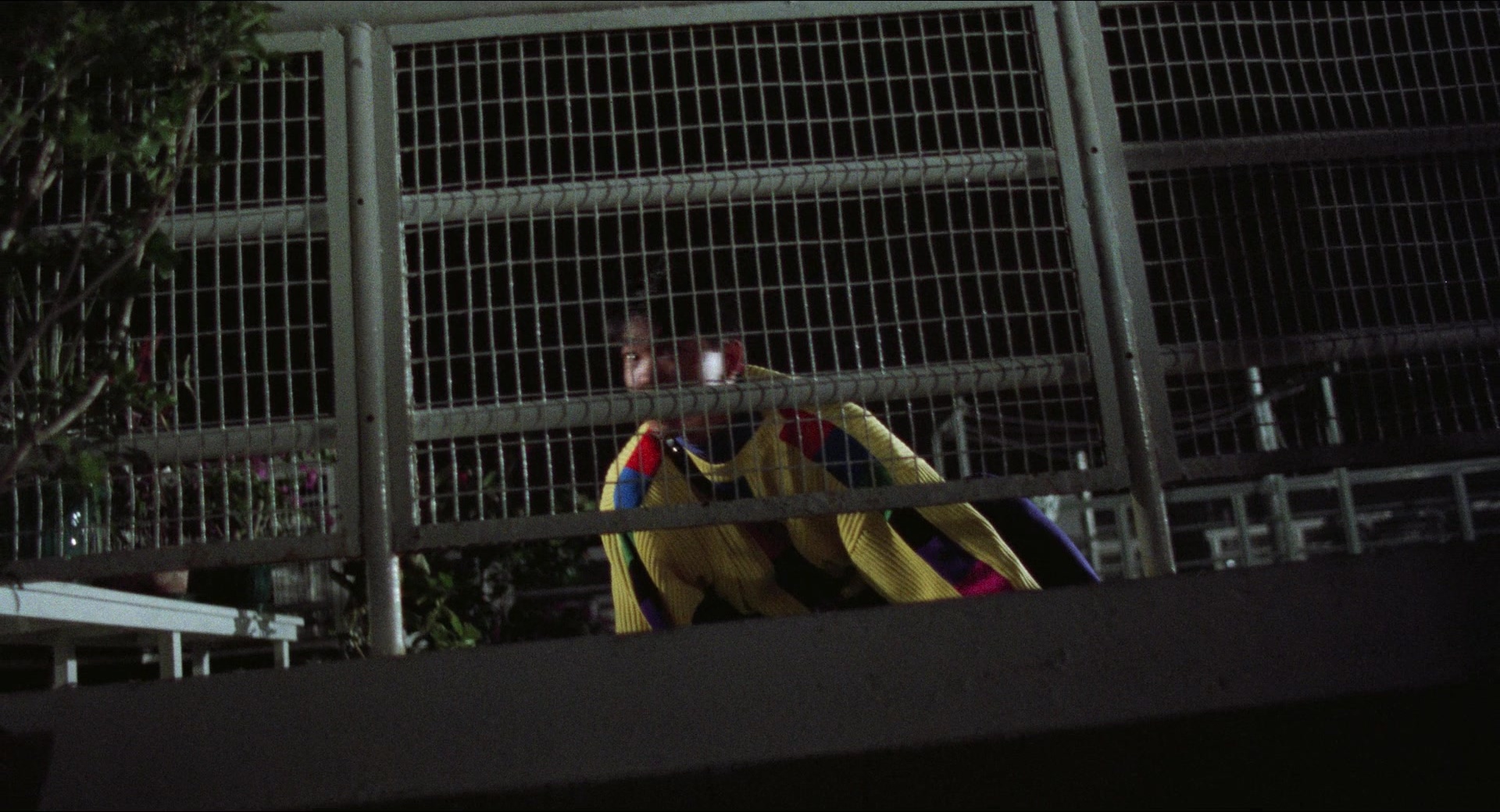 Fei lung mang jeung (1988), wide, 1.85:1 — film still