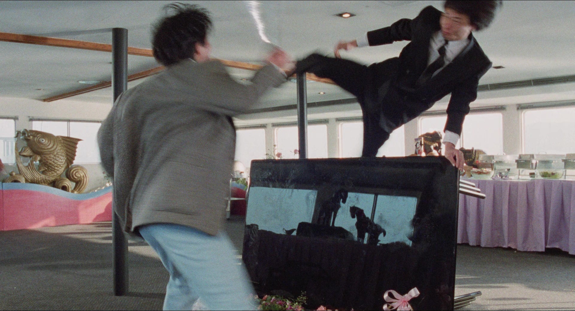 Fei lung mang jeung (1988), unknown, 1.85:1 — film still