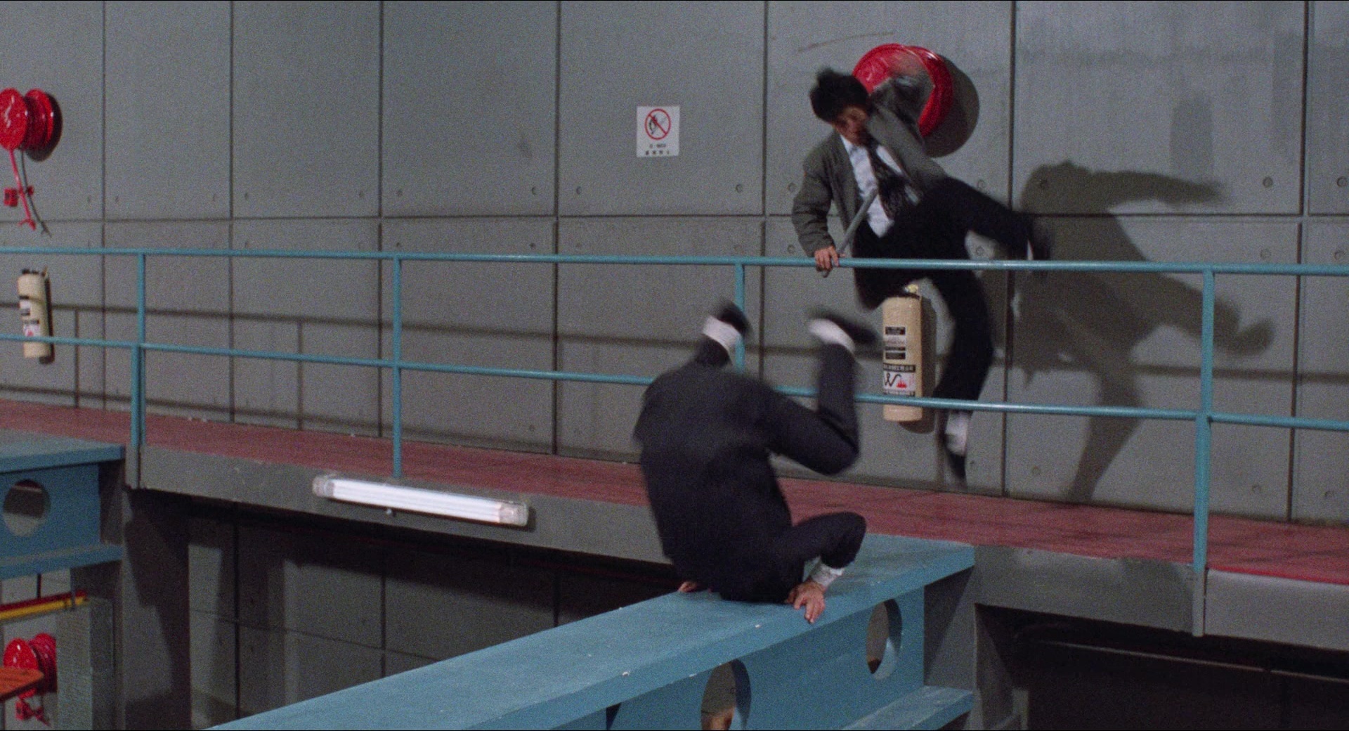 Fei lung mang jeung (1988), wide, 1.85:1 — film still