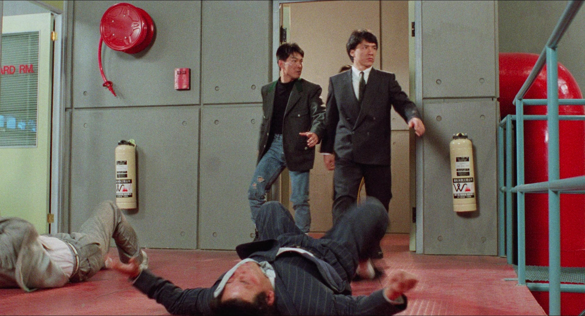 Fei lung mang jeung (1988), wide, 1.85:1 — film still