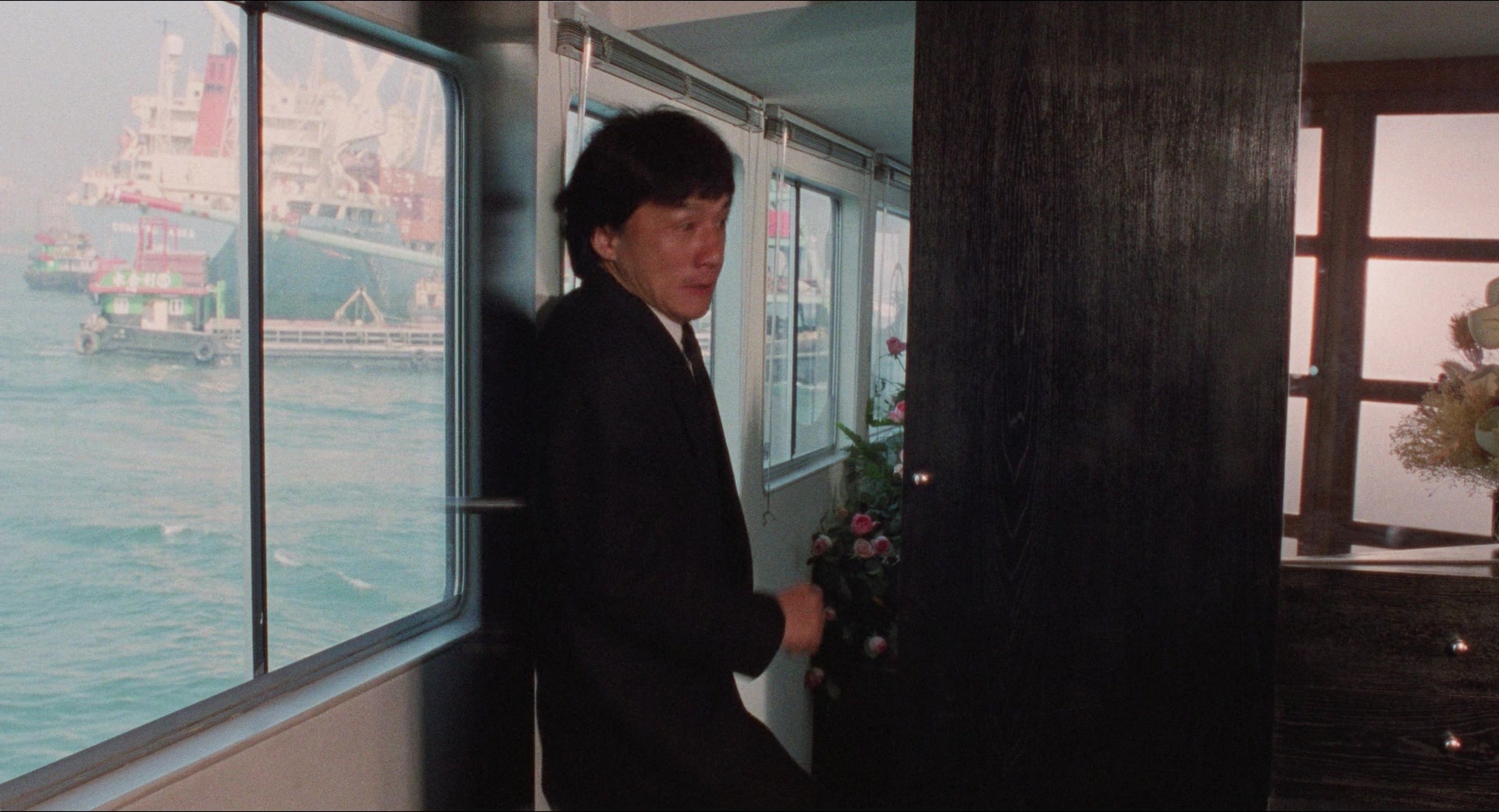 Fei lung mang jeung (1988), wide, 1.85:1 — film still