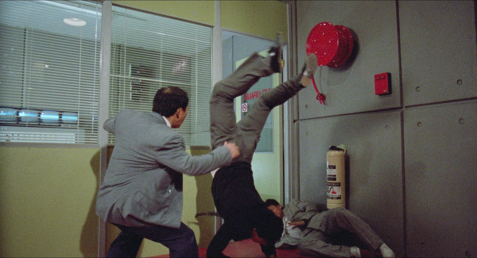 Fei lung mang jeung (1988), unknown, 1.85:1 — film still