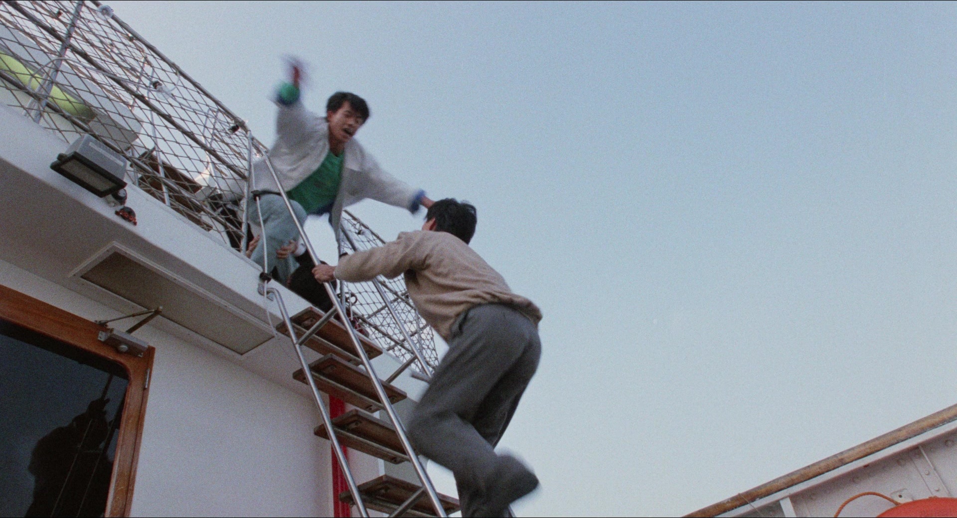 Fei lung mang jeung (1988), wide, 1.85:1 — film still