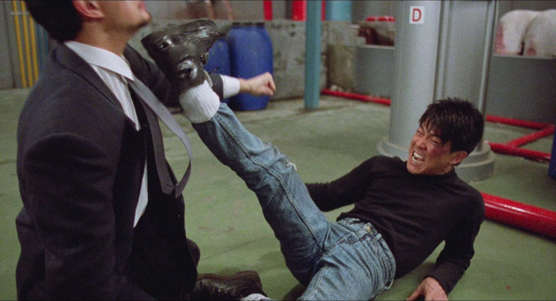 Fei lung mang jeung (1988), wide, 1.85:1 — film still