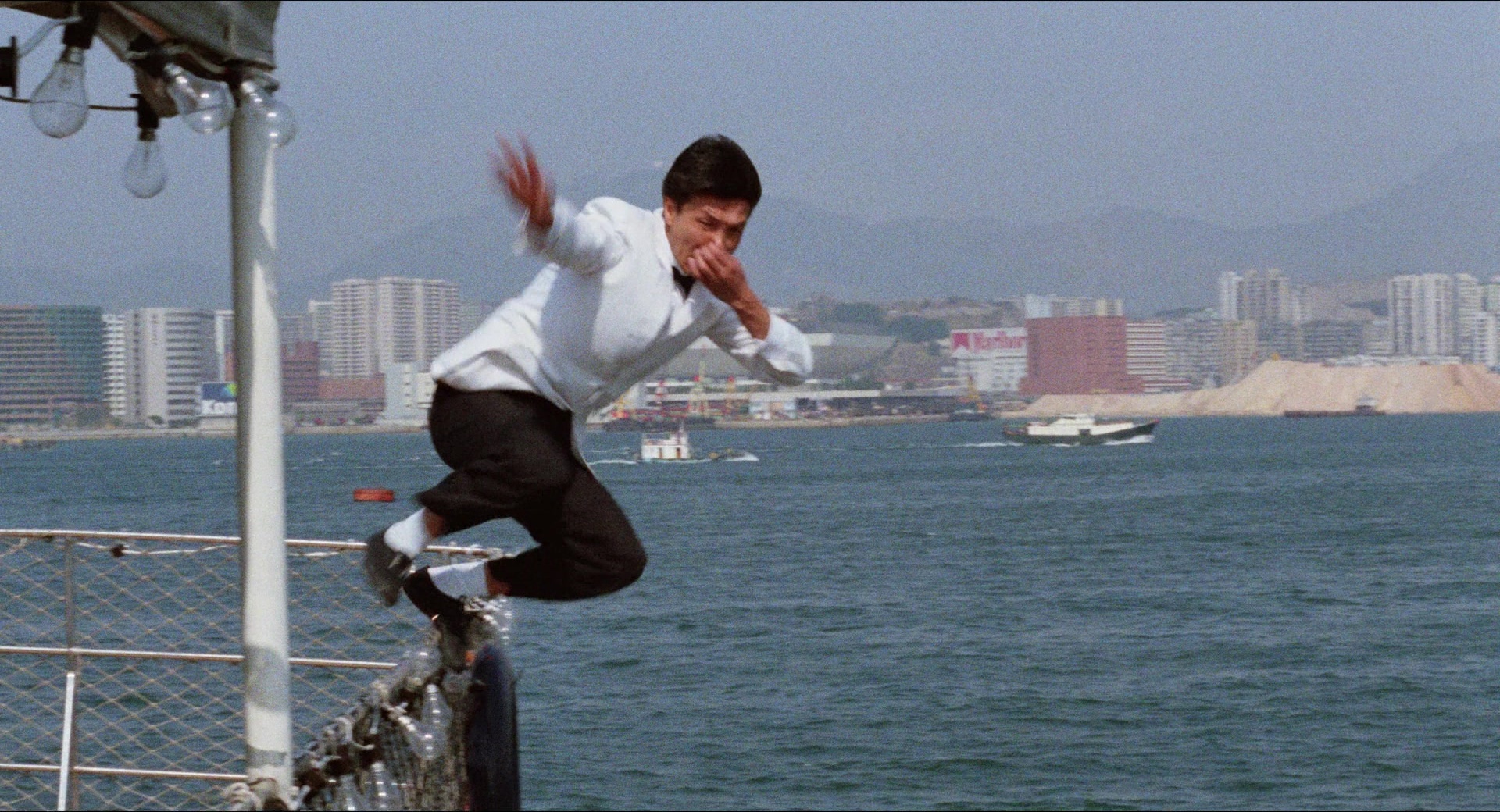 Fei lung mang jeung (1988), wide, 1.85:1 — film still