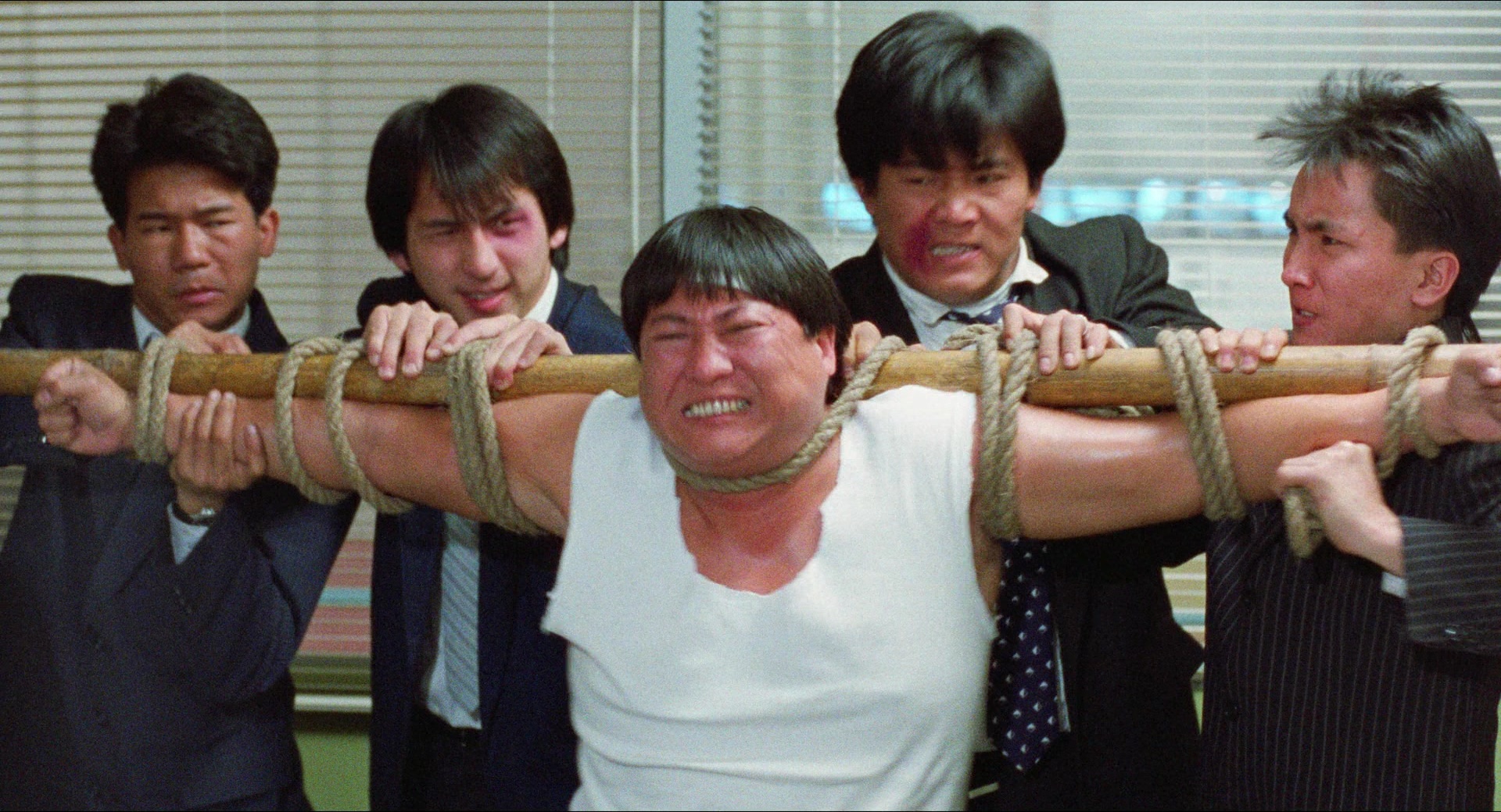 Fei lung mang jeung (1988), wide, 1.85:1 — film still