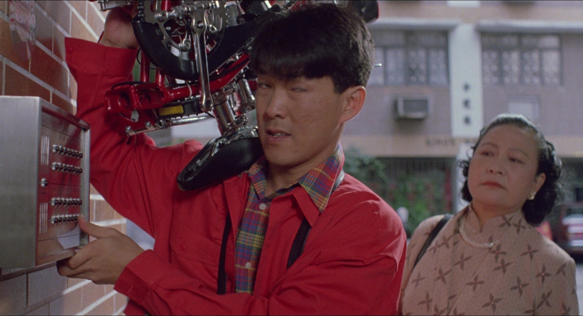 Fei lung mang jeung (1988), wide, 1.85:1 — film still