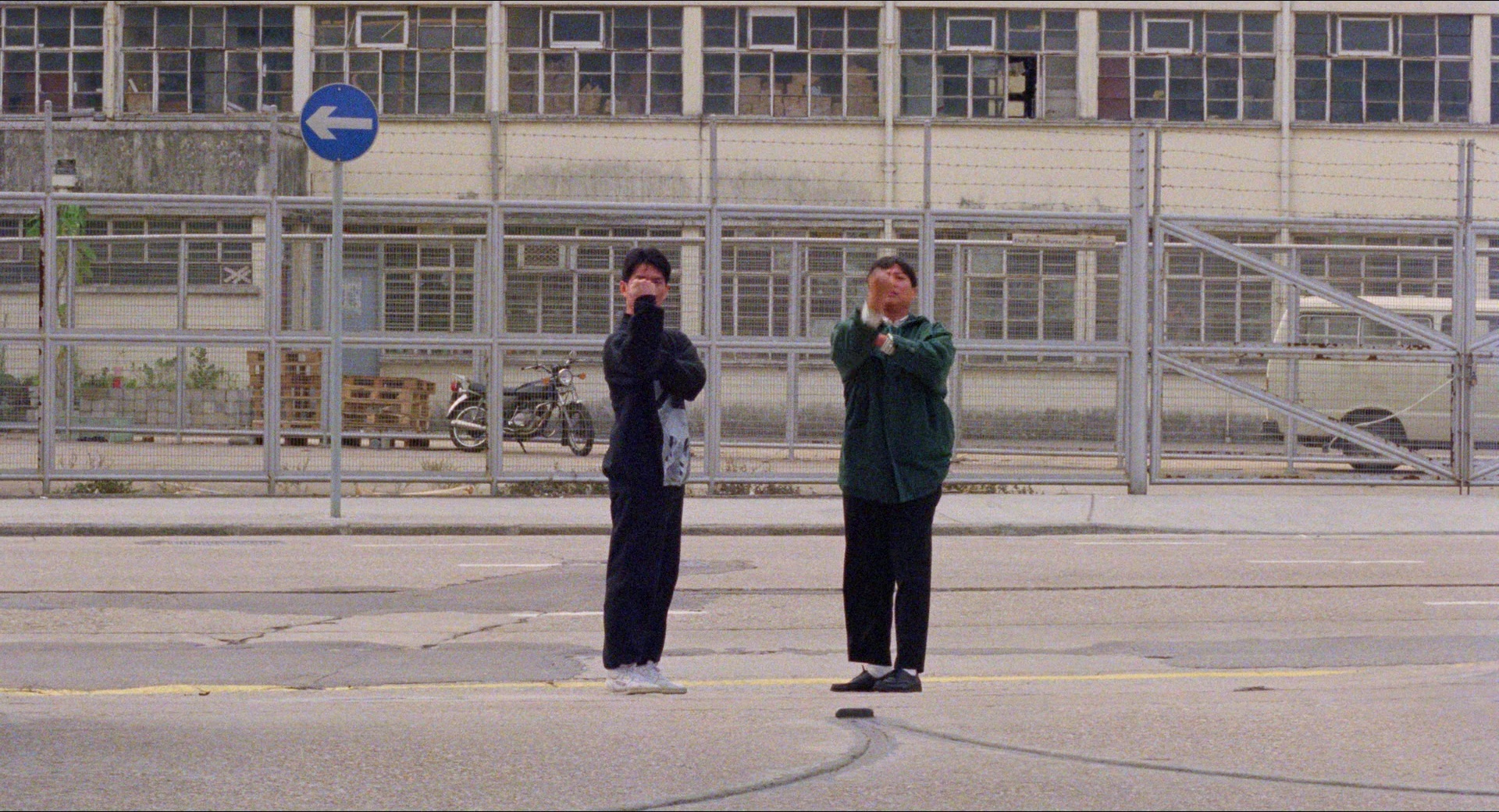 Fei lung mang jeung (1988), wide, 1.85:1 — film still