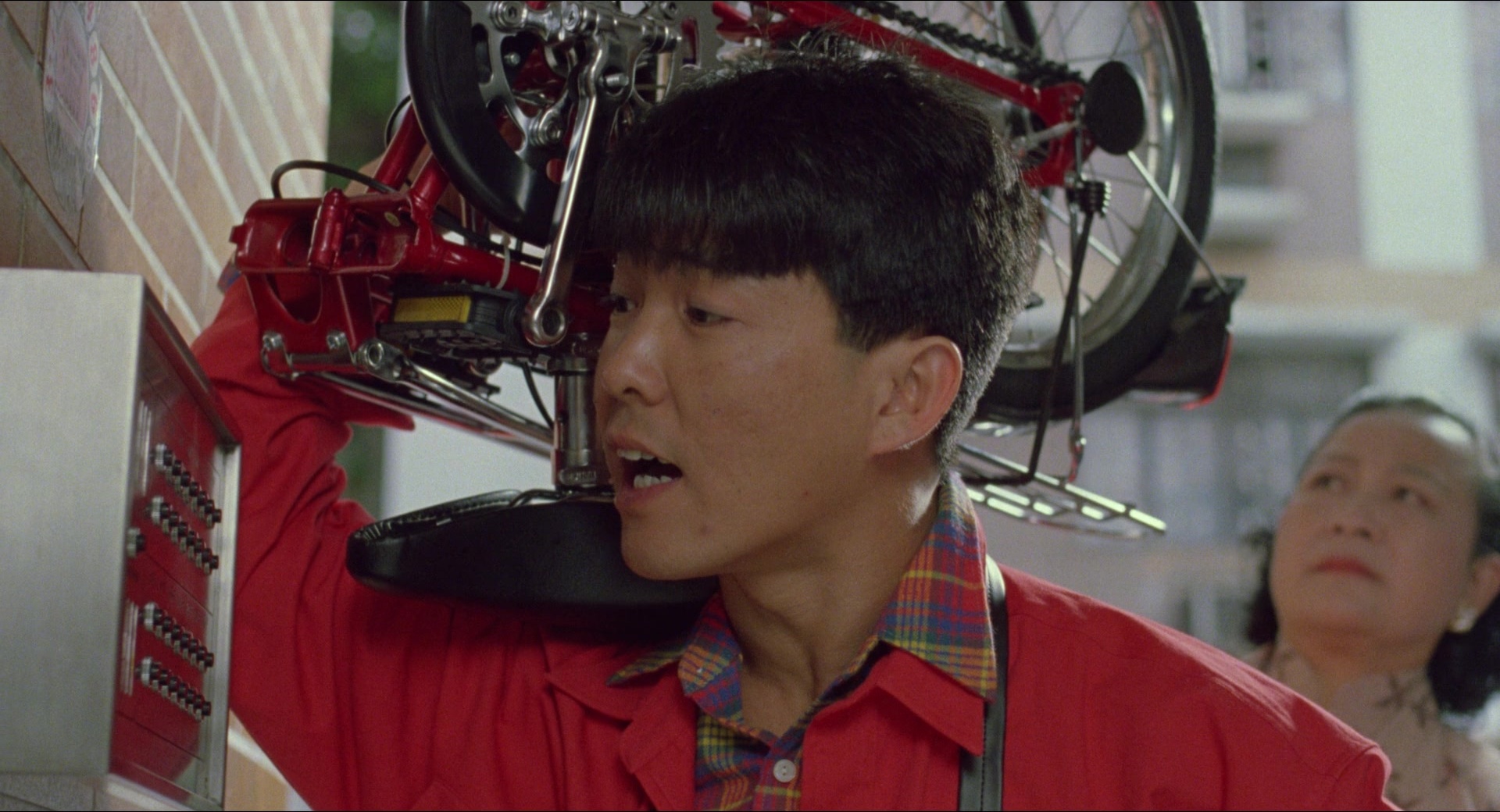 Fei lung mang jeung (1988), wide, 1.85:1 — film still