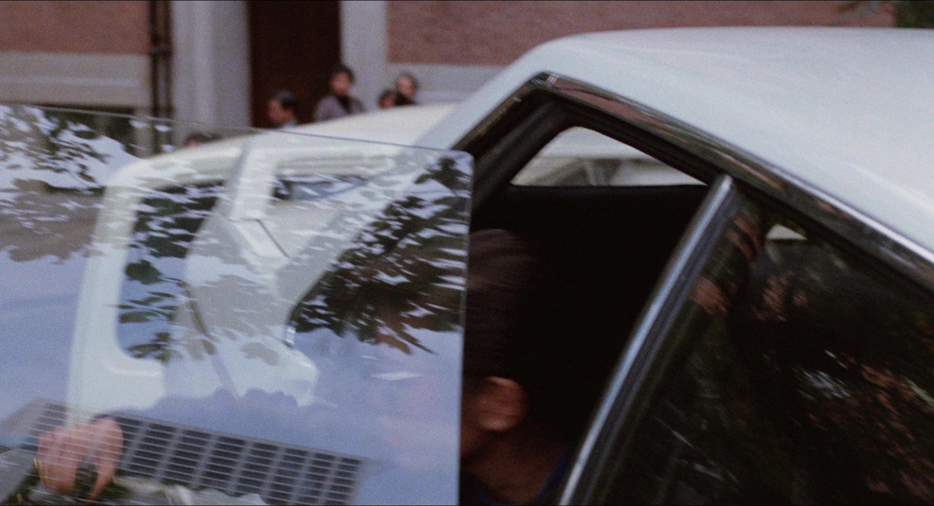 Fei lung mang jeung (1988), wide, 1.85:1 — film still