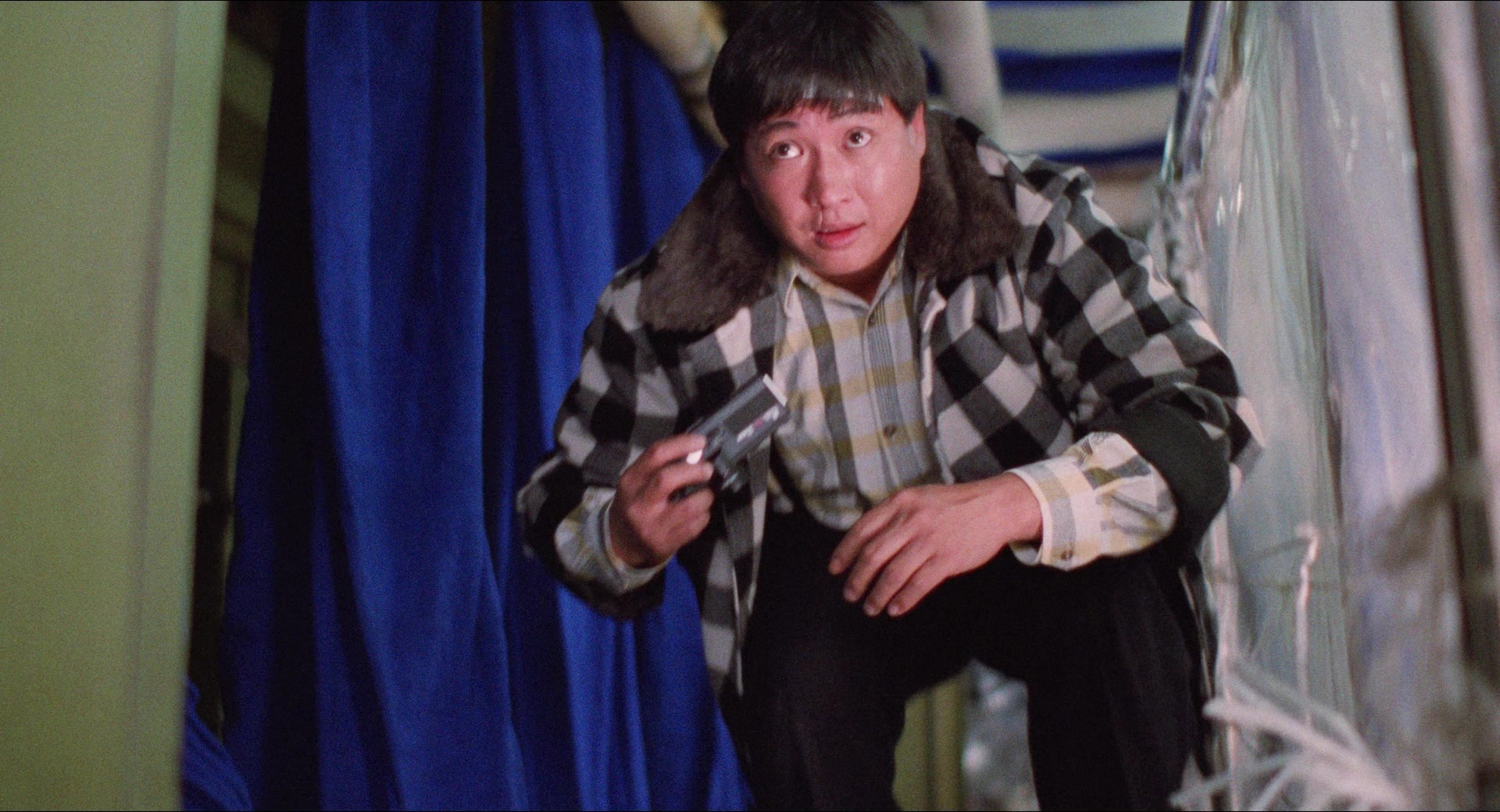 Fei lung mang jeung (1988), wide, 1.85:1 — film still
