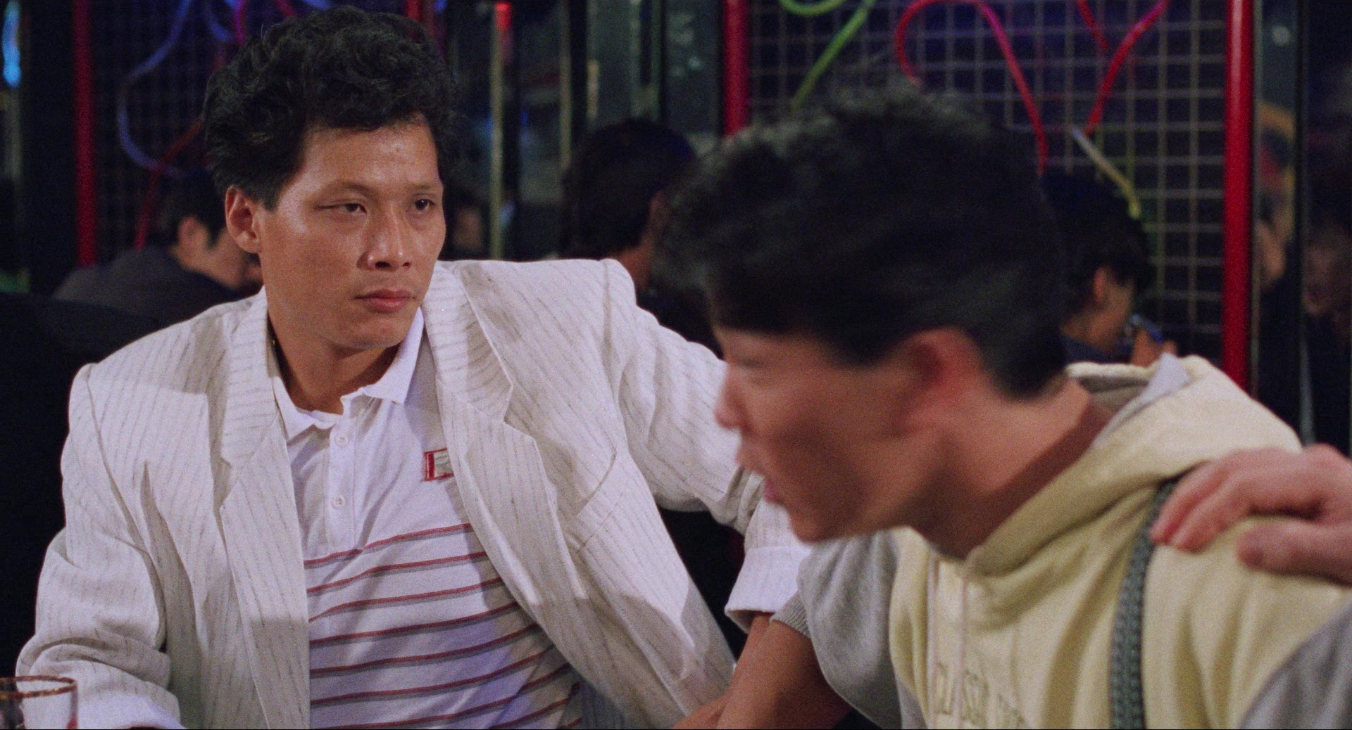 Fei lung mang jeung (1988), wide, 1.85:1 — film still
