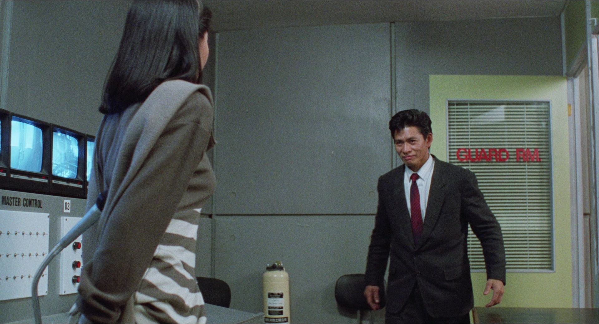 Fei lung mang jeung (1988), wide, 1.85:1 — film still