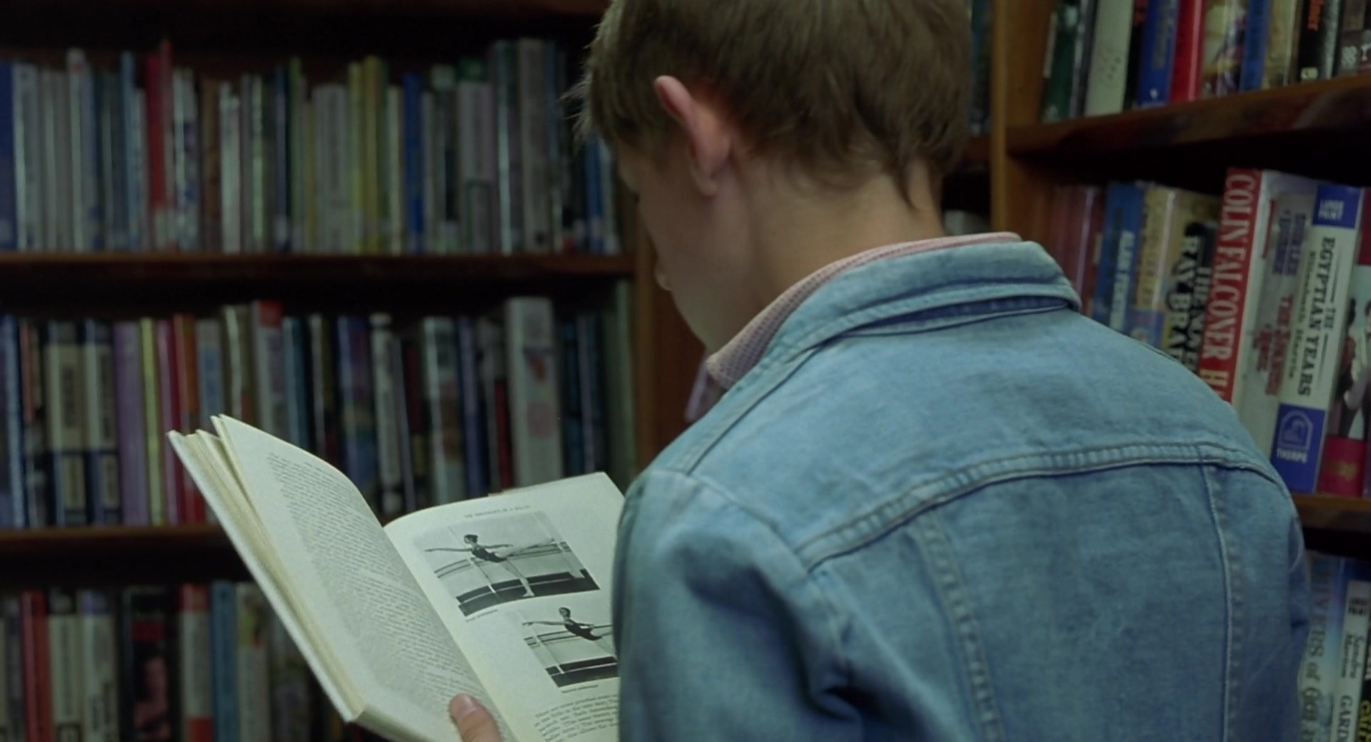 Billy Elliot (2000), wide, 1.85:1 — film still