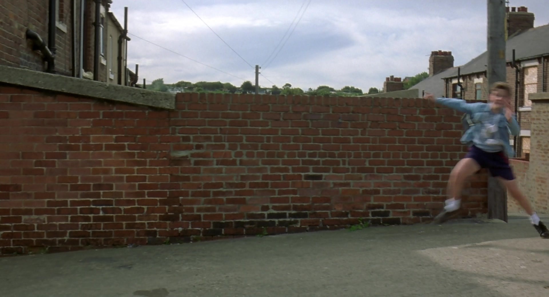 Billy Elliot (2000), wide, 1.85:1 — film still